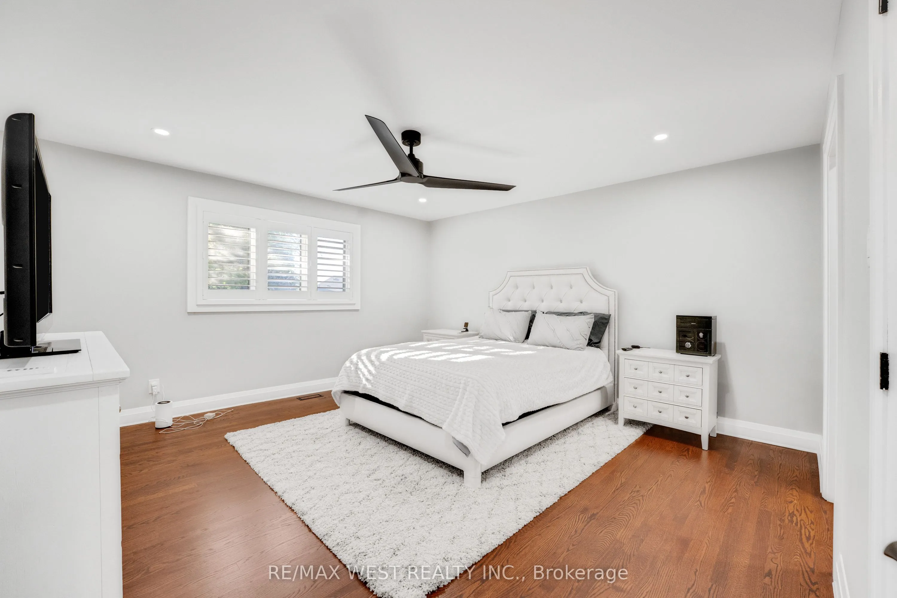 1136 Goodson Crescent