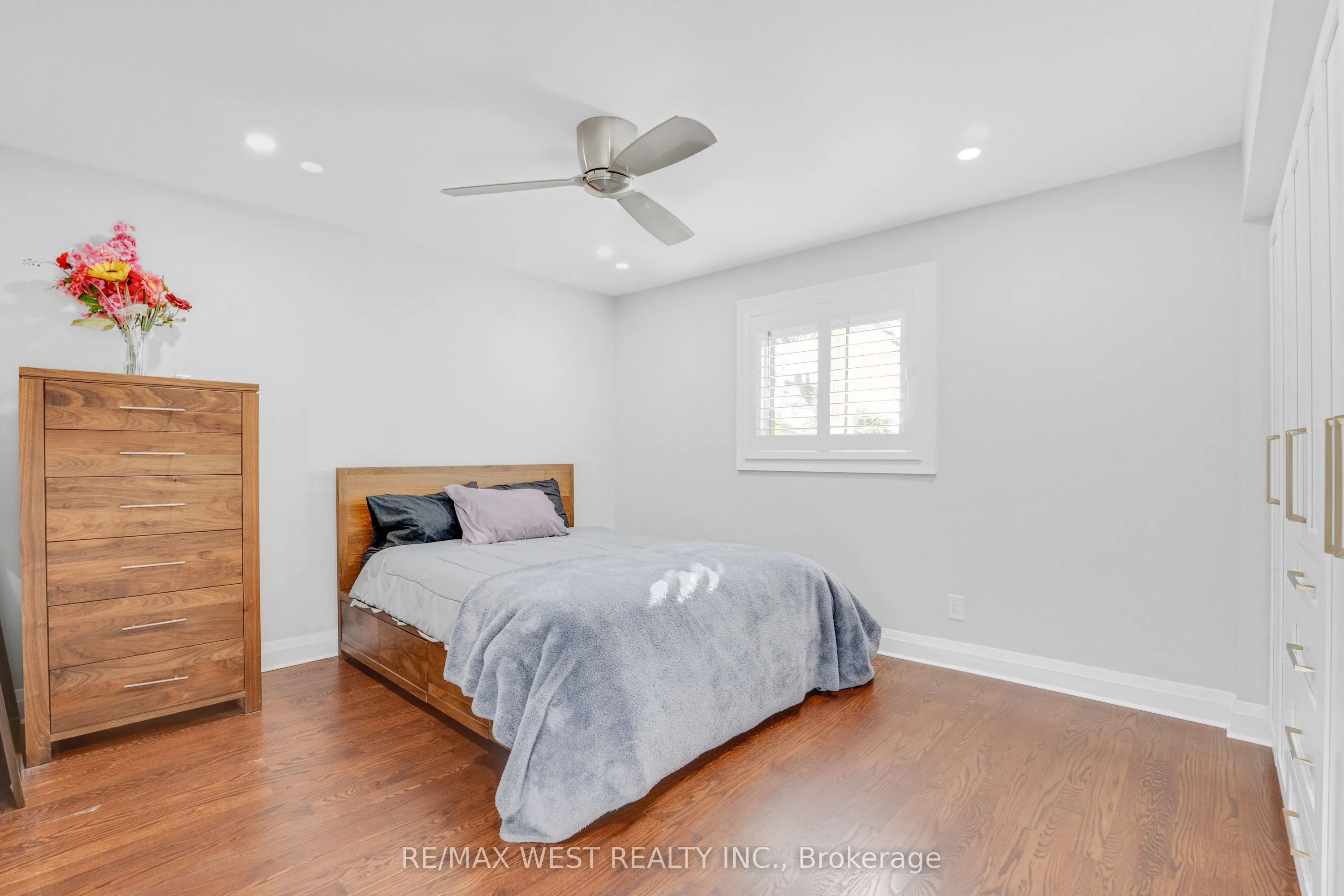 1136 Goodson Crescent
