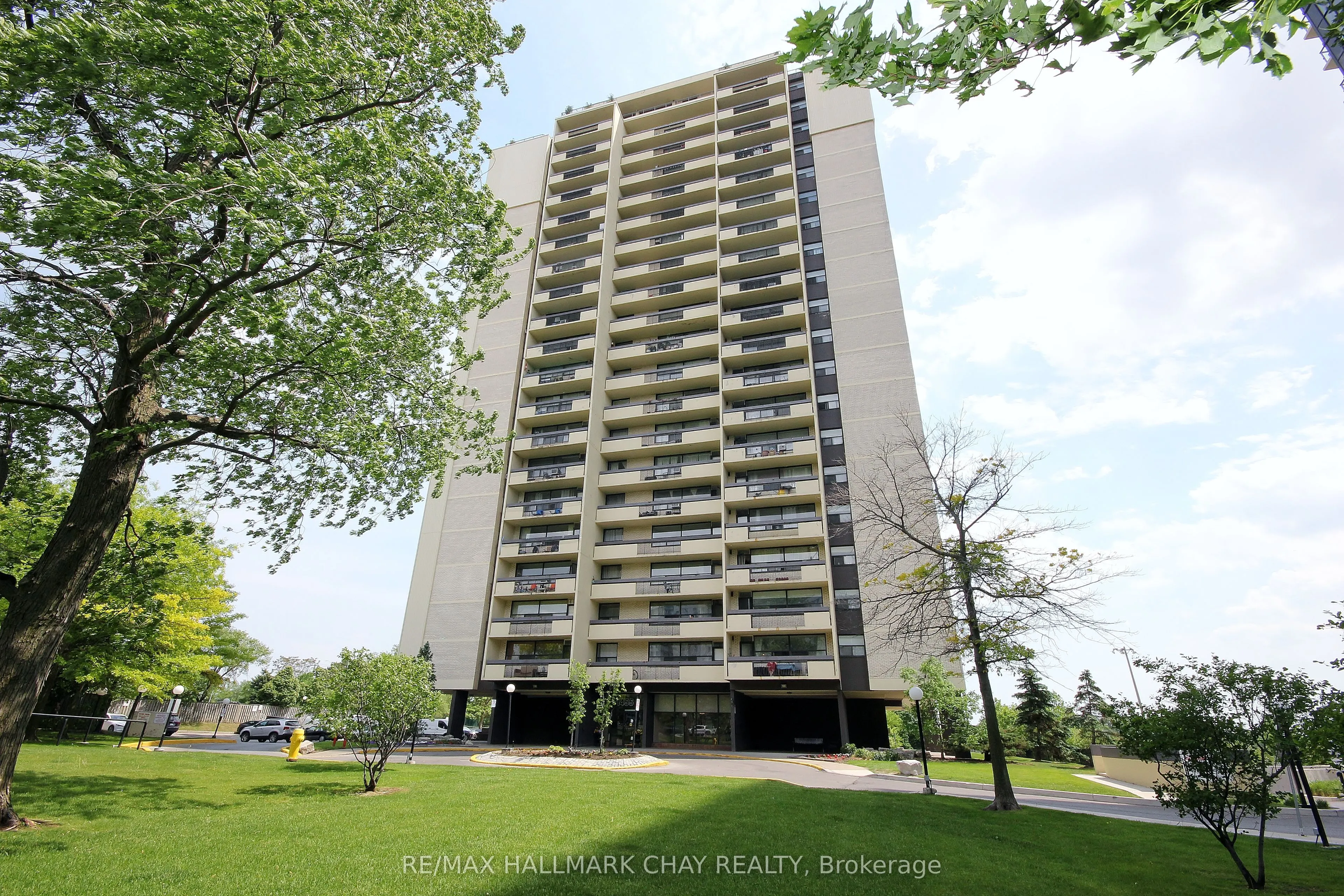 1455 LAWRENCE Avenue W #1707