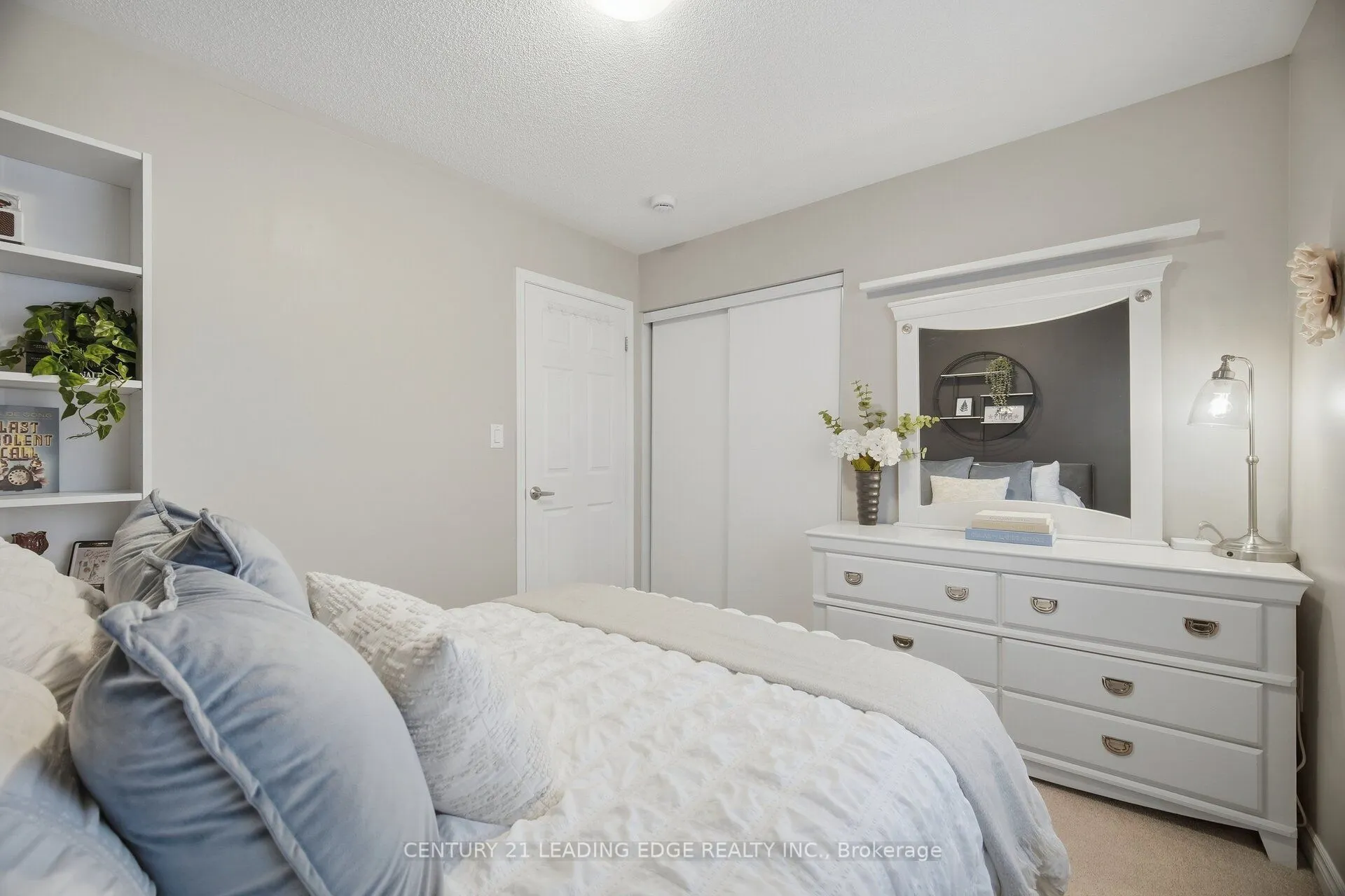 545 Gibson Crescent