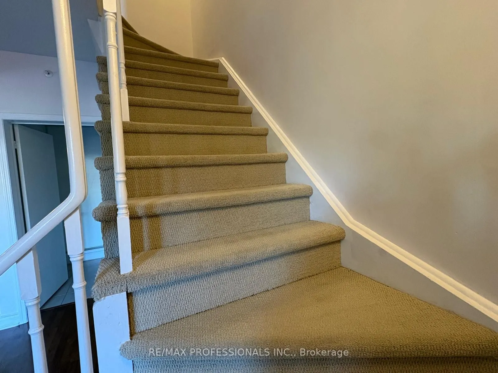 5 Richgrove Drive E #104