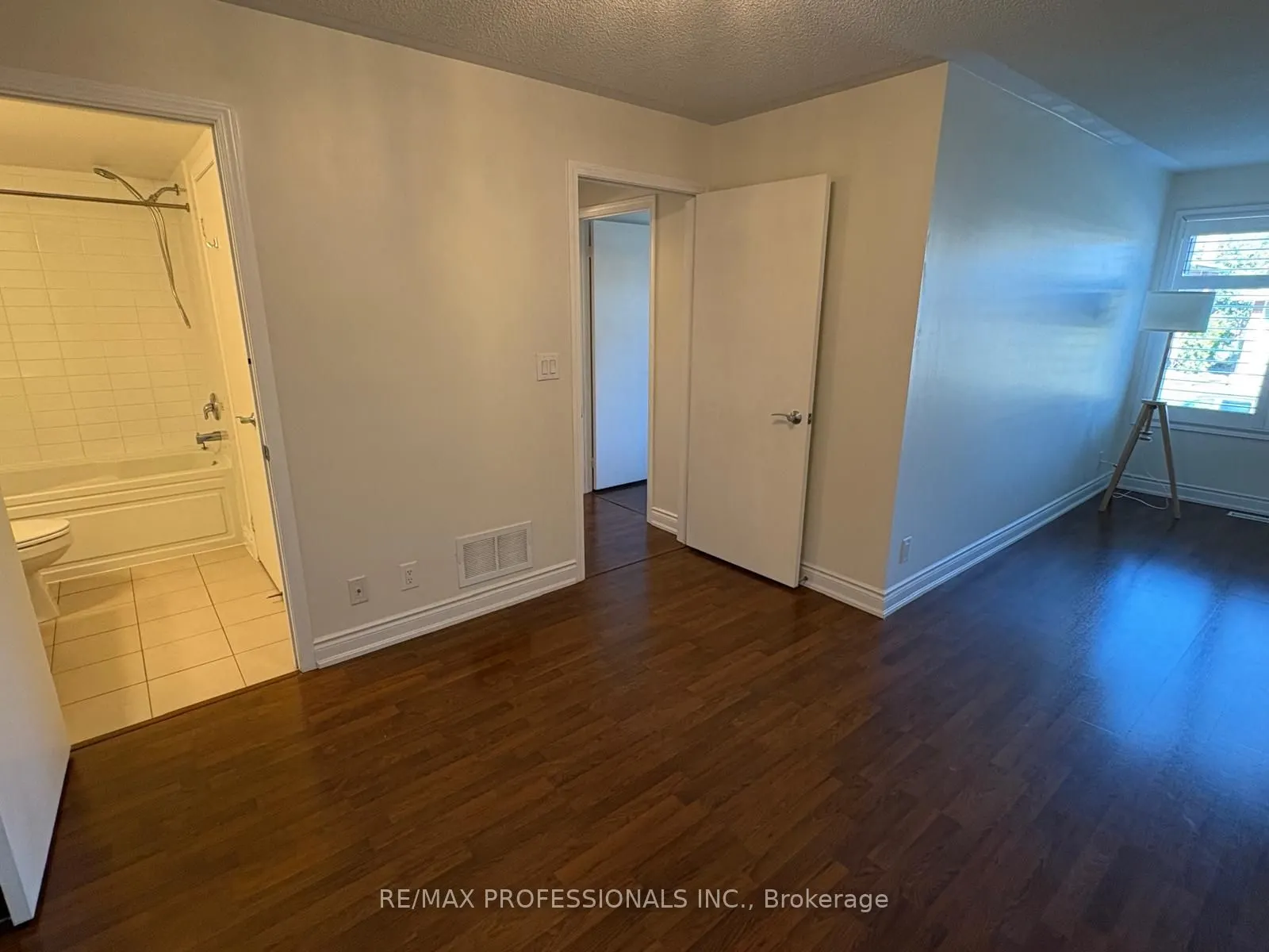 5 Richgrove Drive E #104