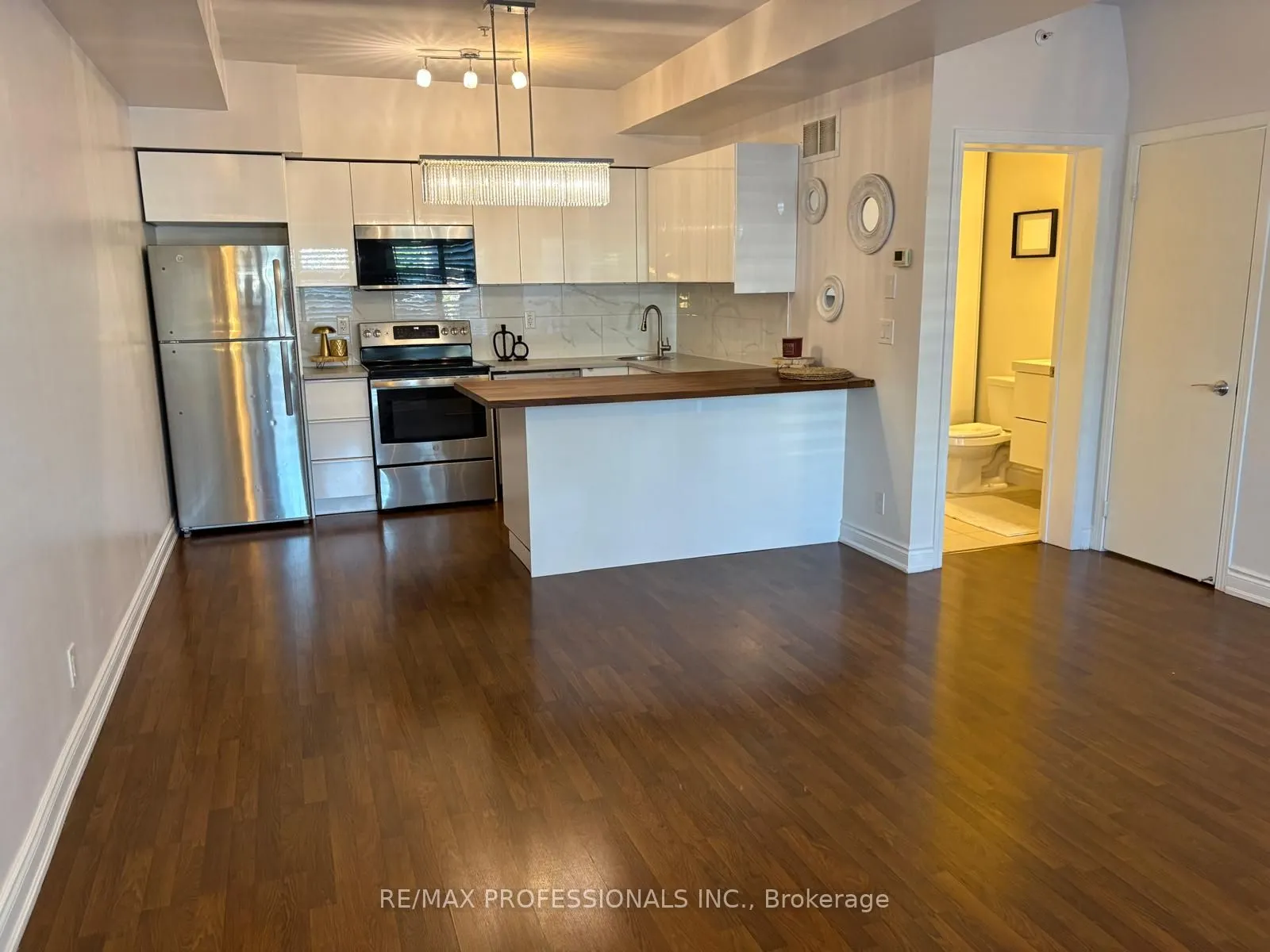 5 Richgrove Drive E #104