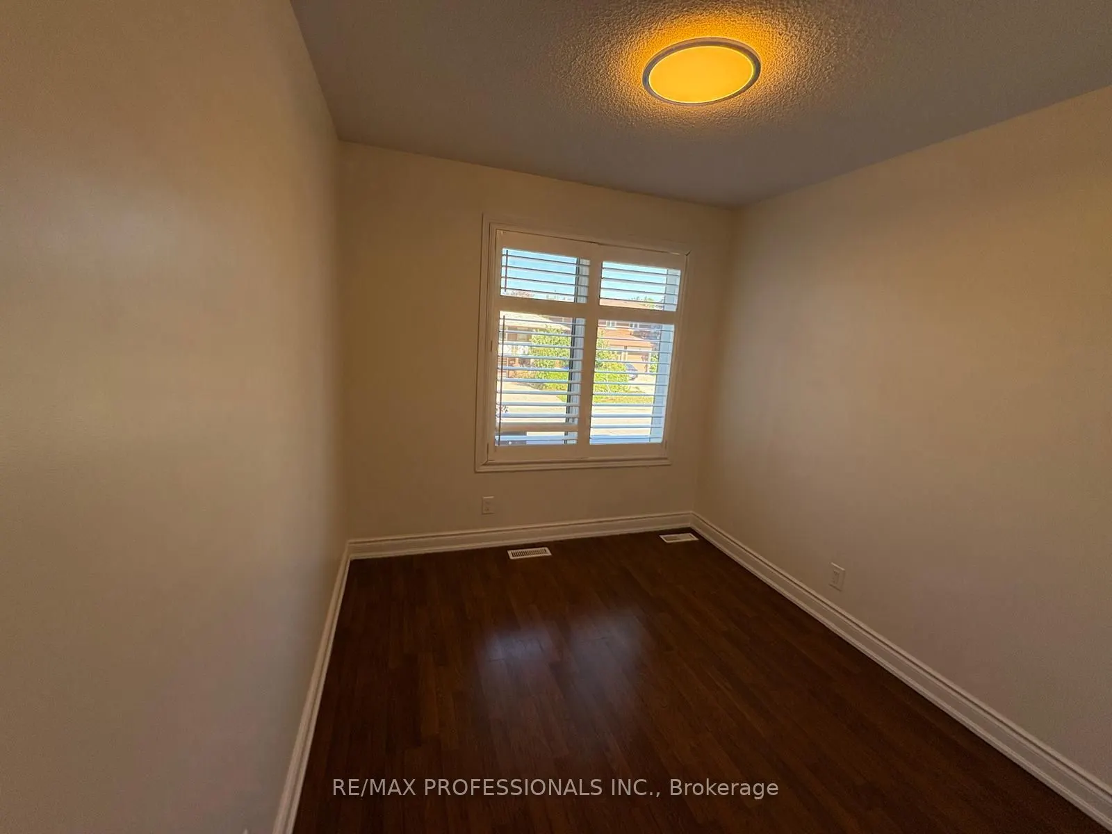 5 Richgrove Drive E #104