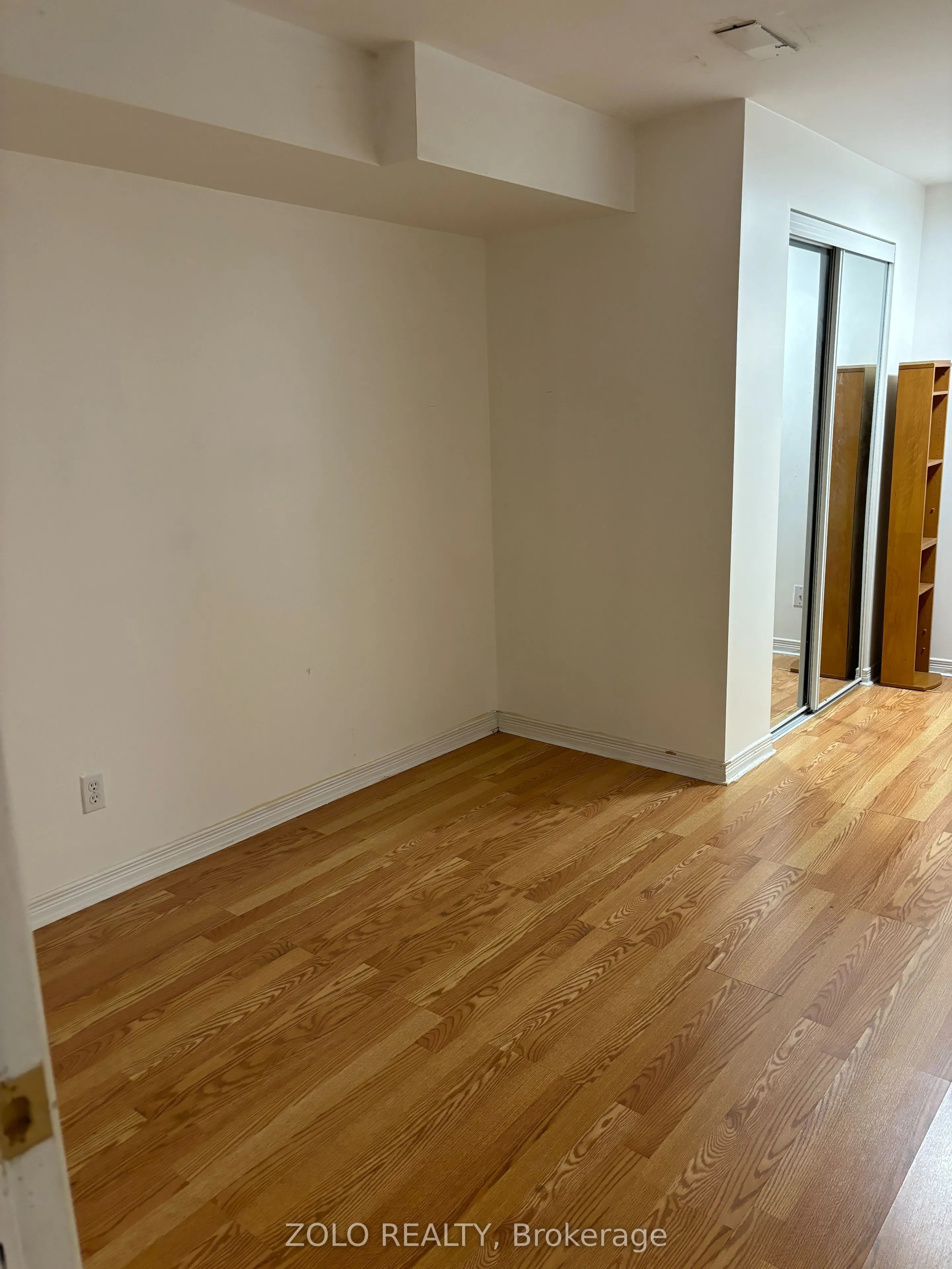3242 Scotch Pine Gate