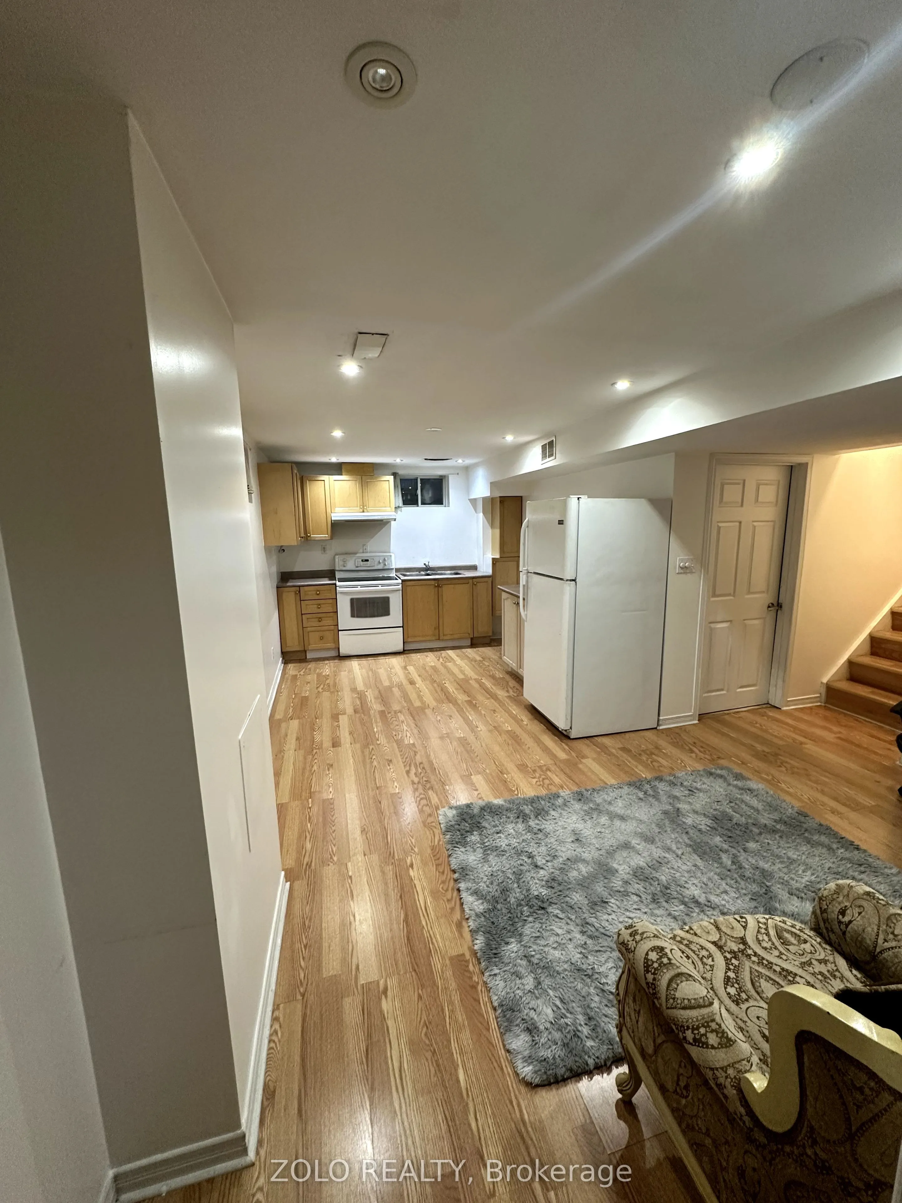 3242 Scotch Pine Gate