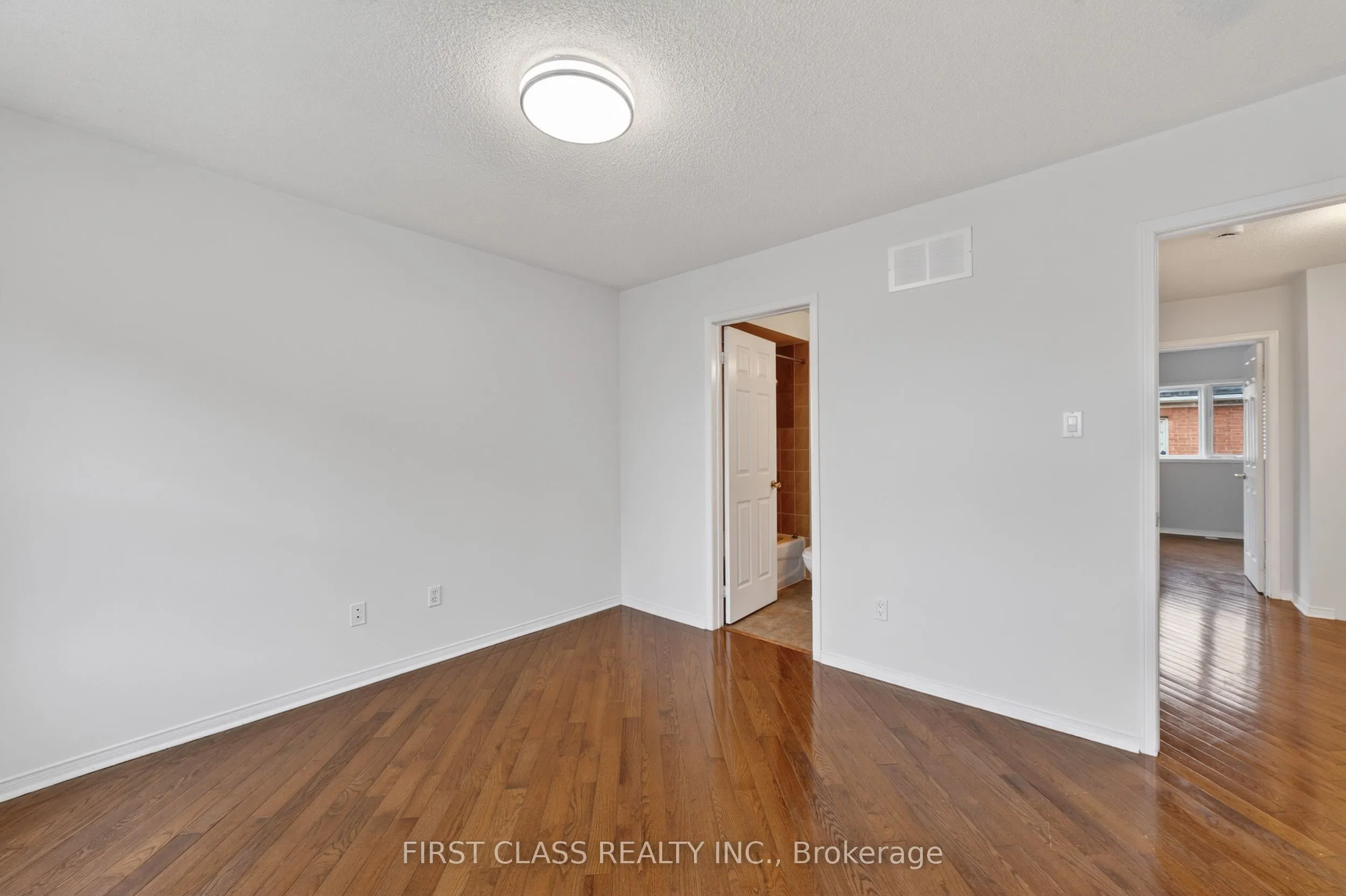 3076 Lake Shore Boulevard W #Th10