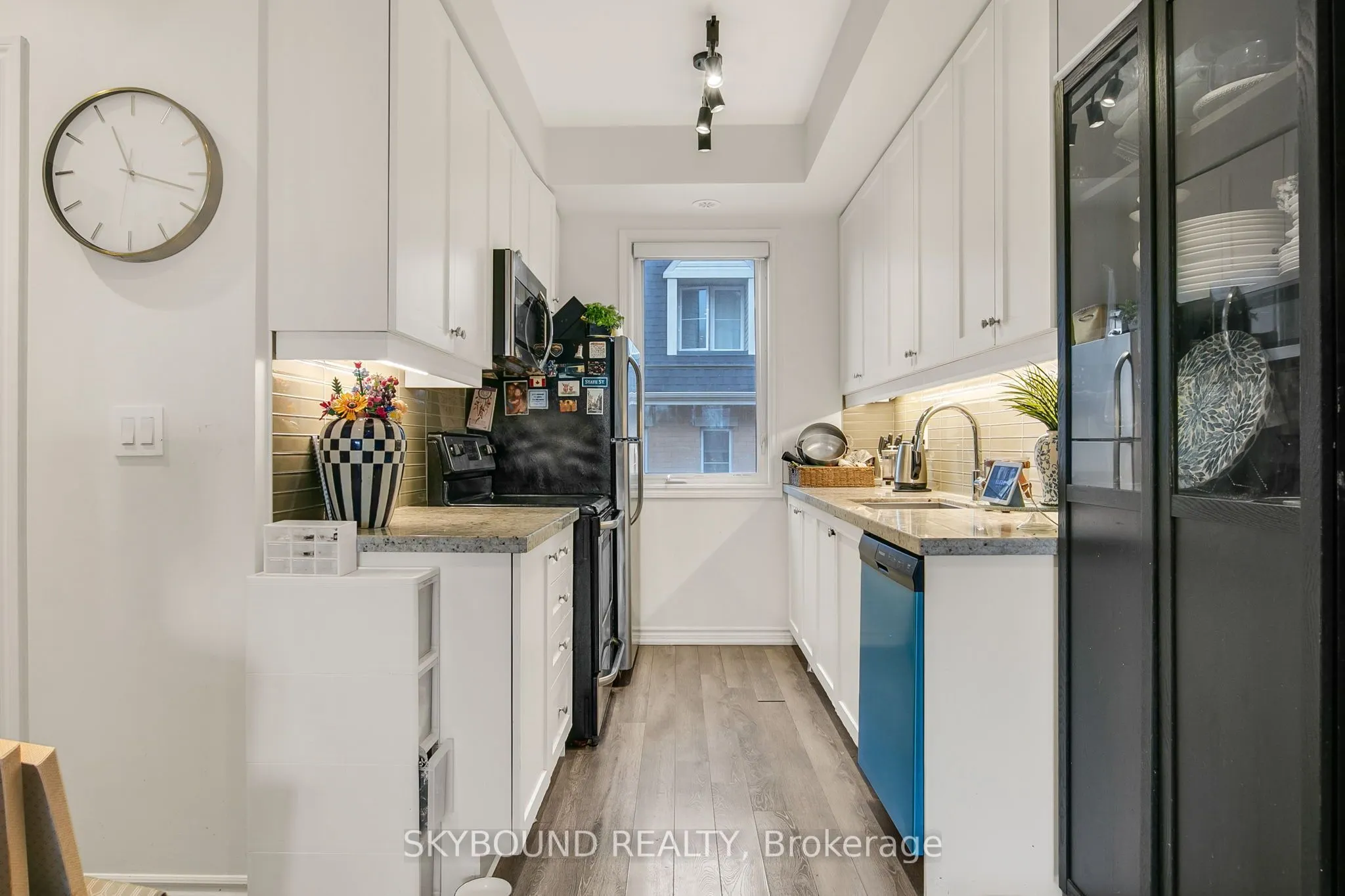 380 Hopewell Avenue #223