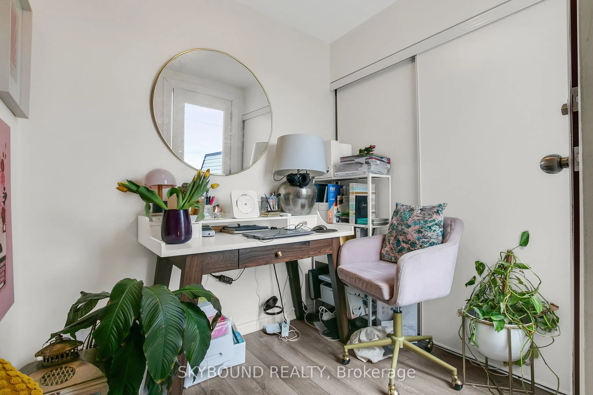 380 Hopewell Avenue #223