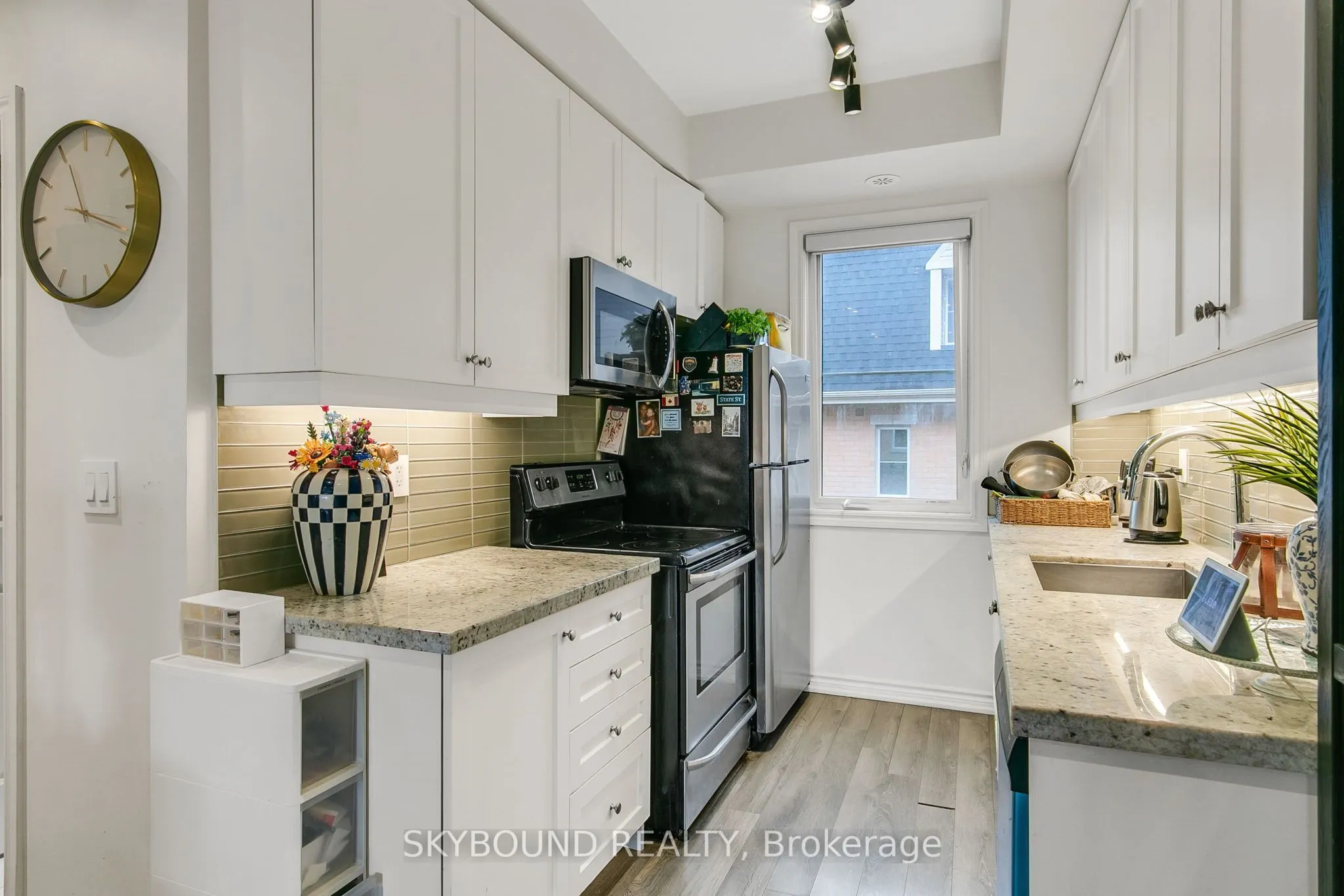 380 Hopewell Avenue #223