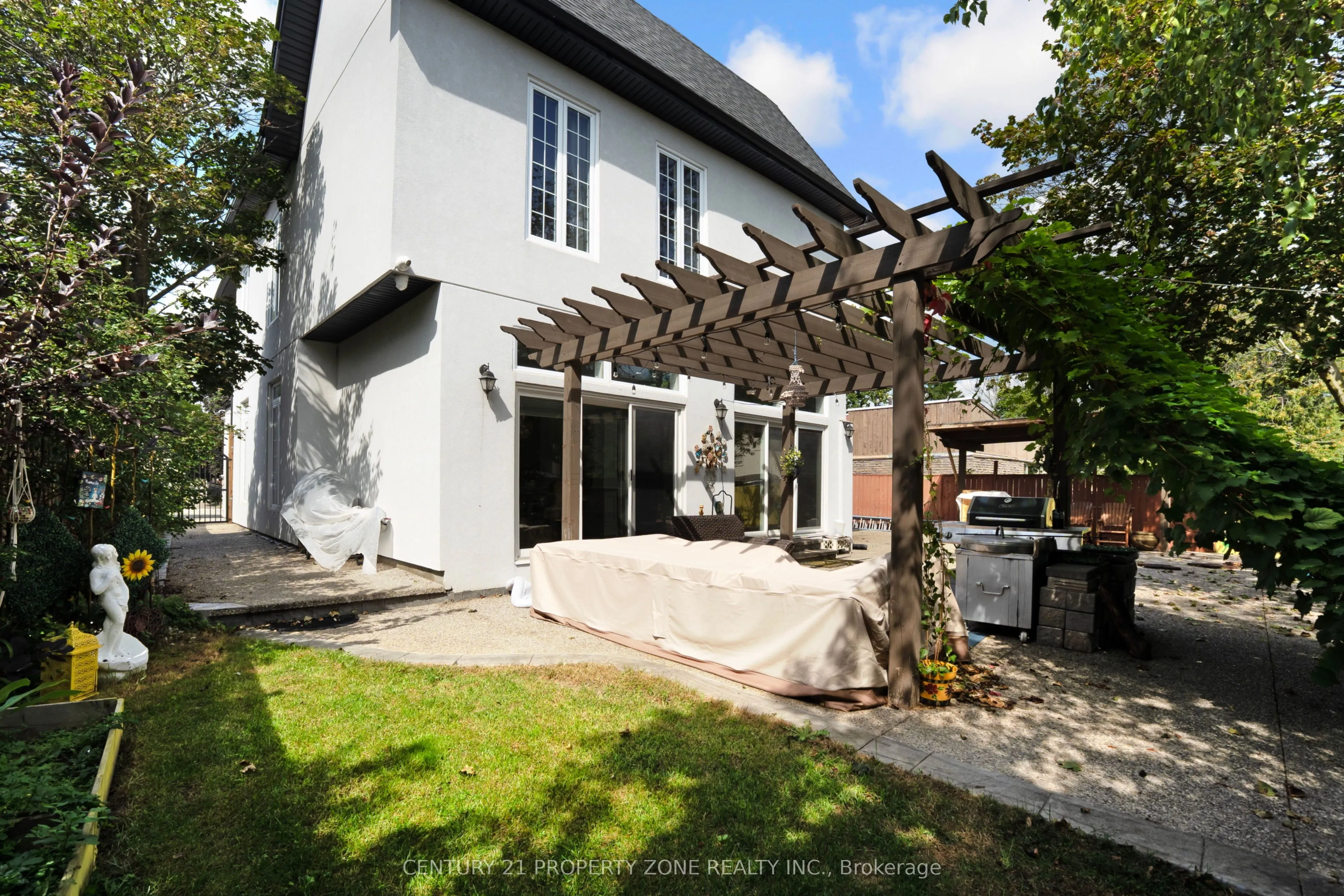 77 Bowshelm Court
