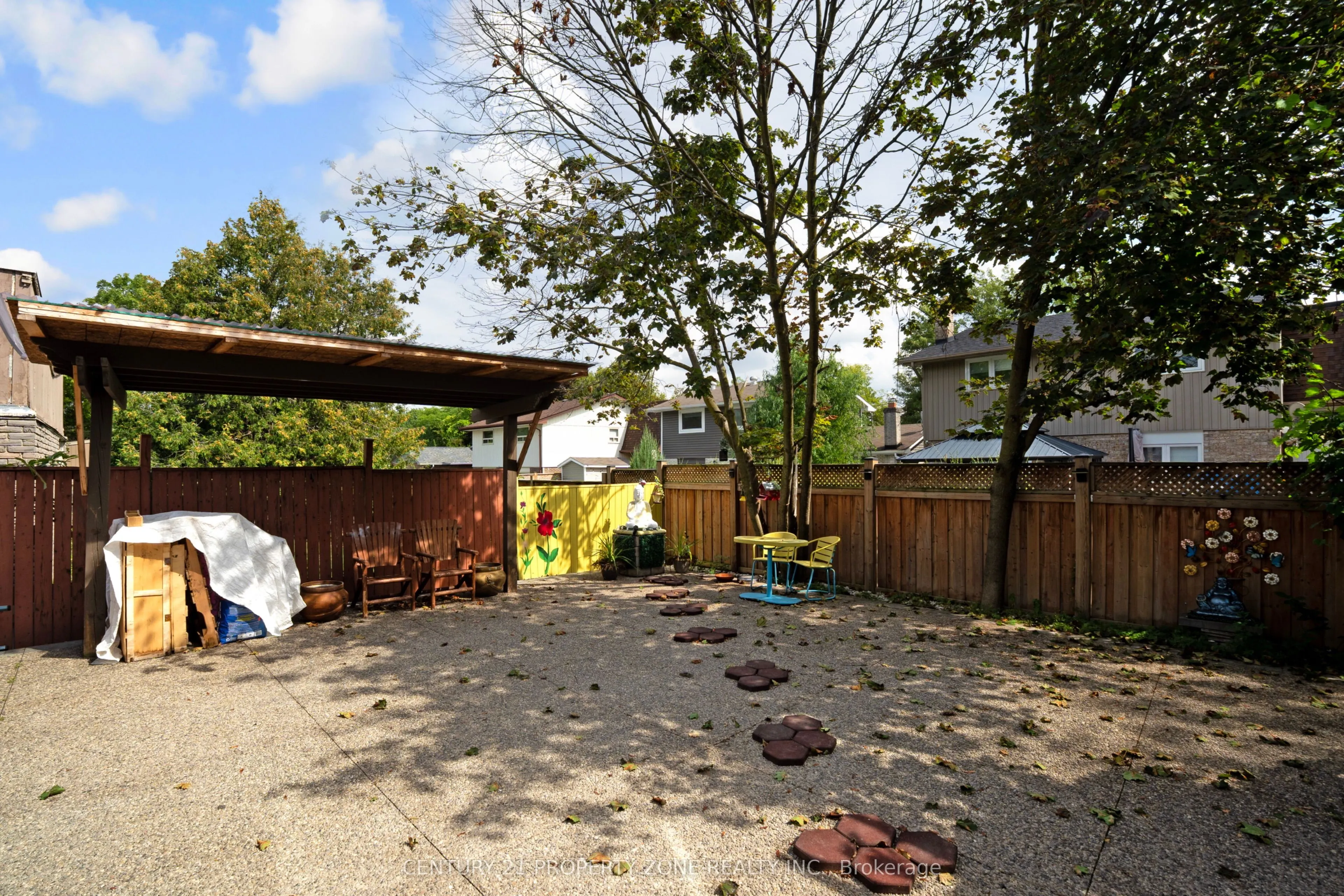 77 Bowshelm Court