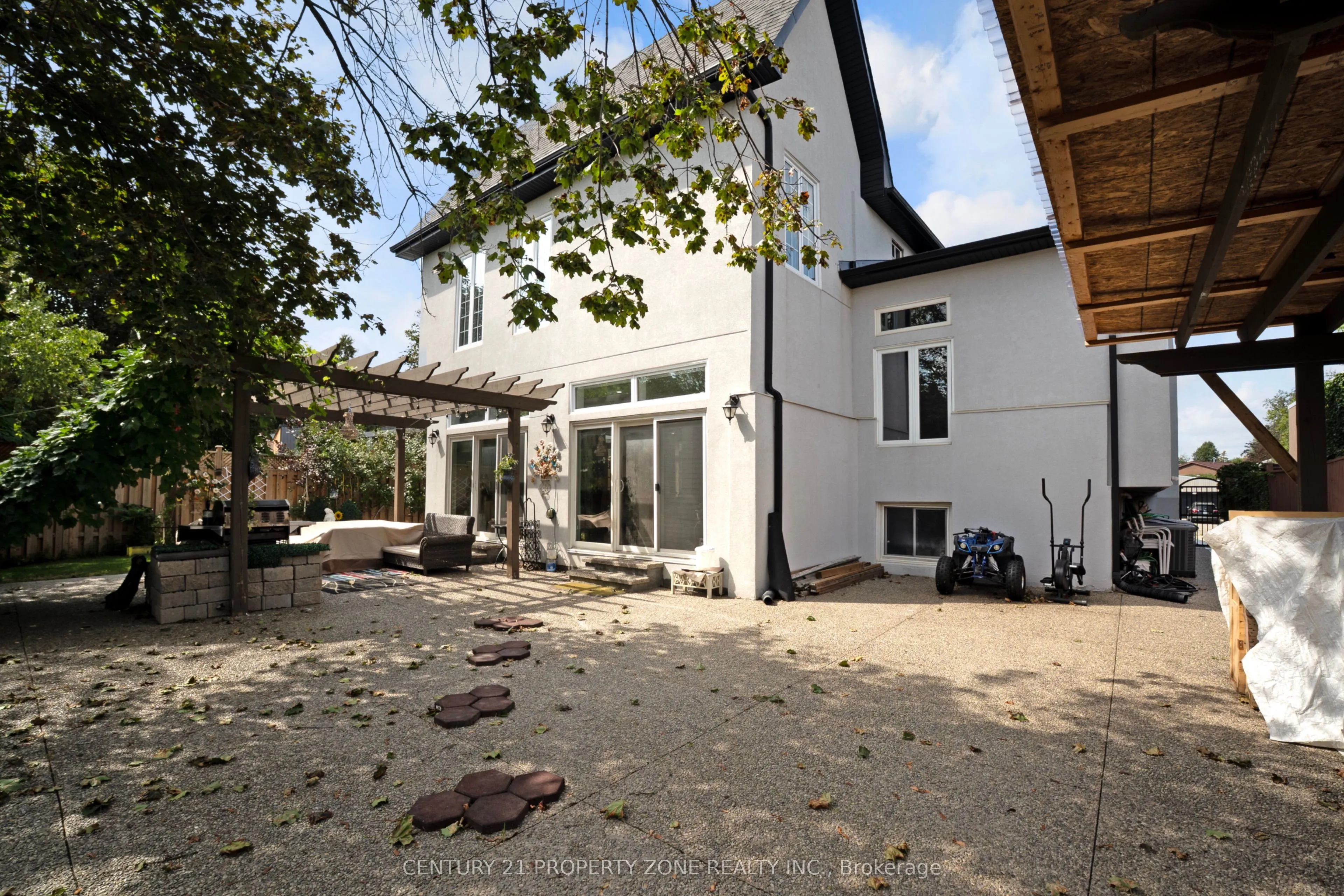 77 Bowshelm Court