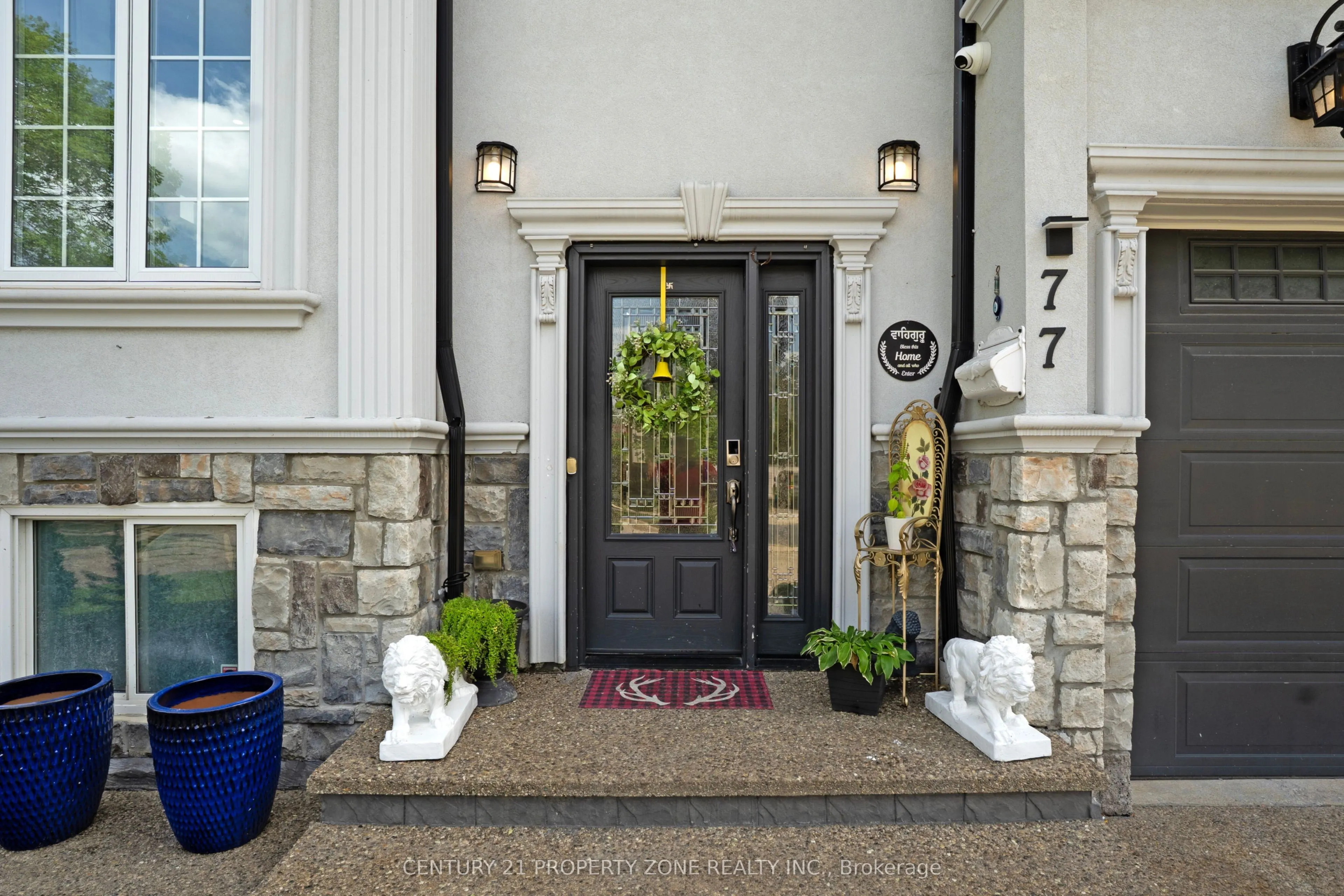 77 Bowshelm Court