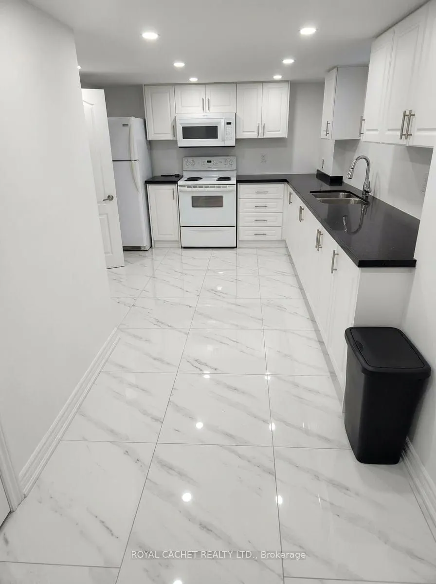 1074 Flagship Drive