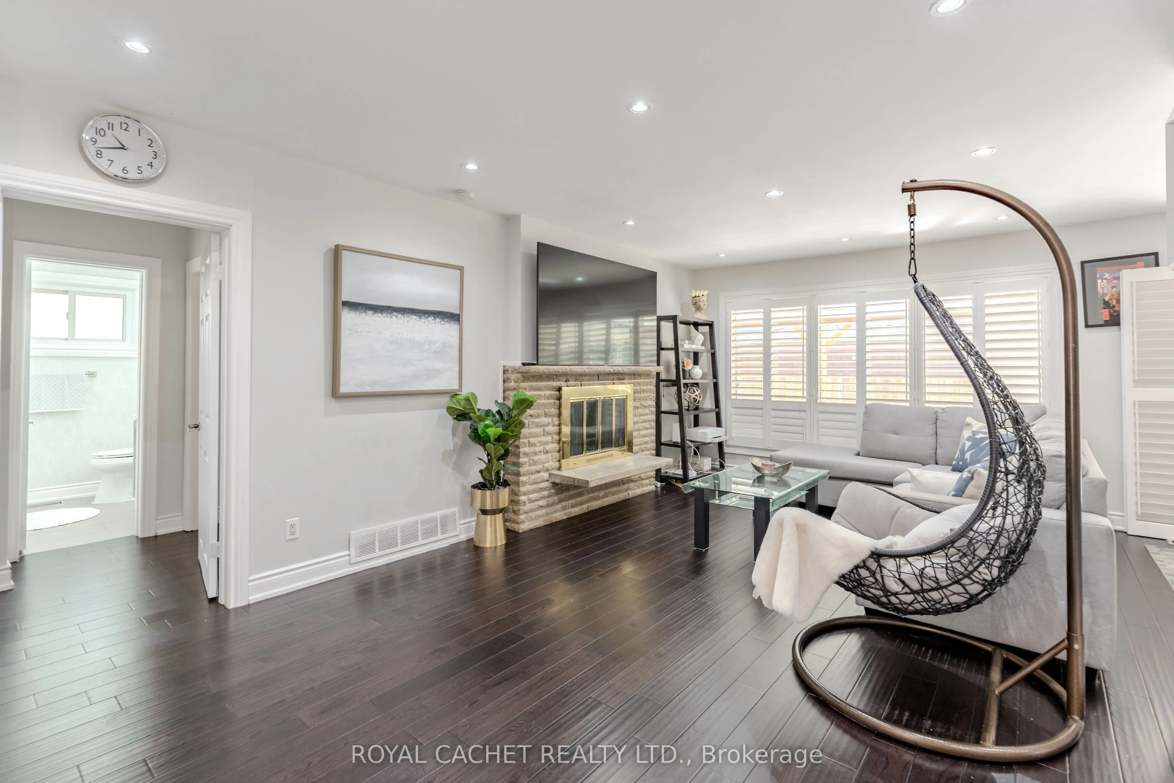 1074 Flagship Drive