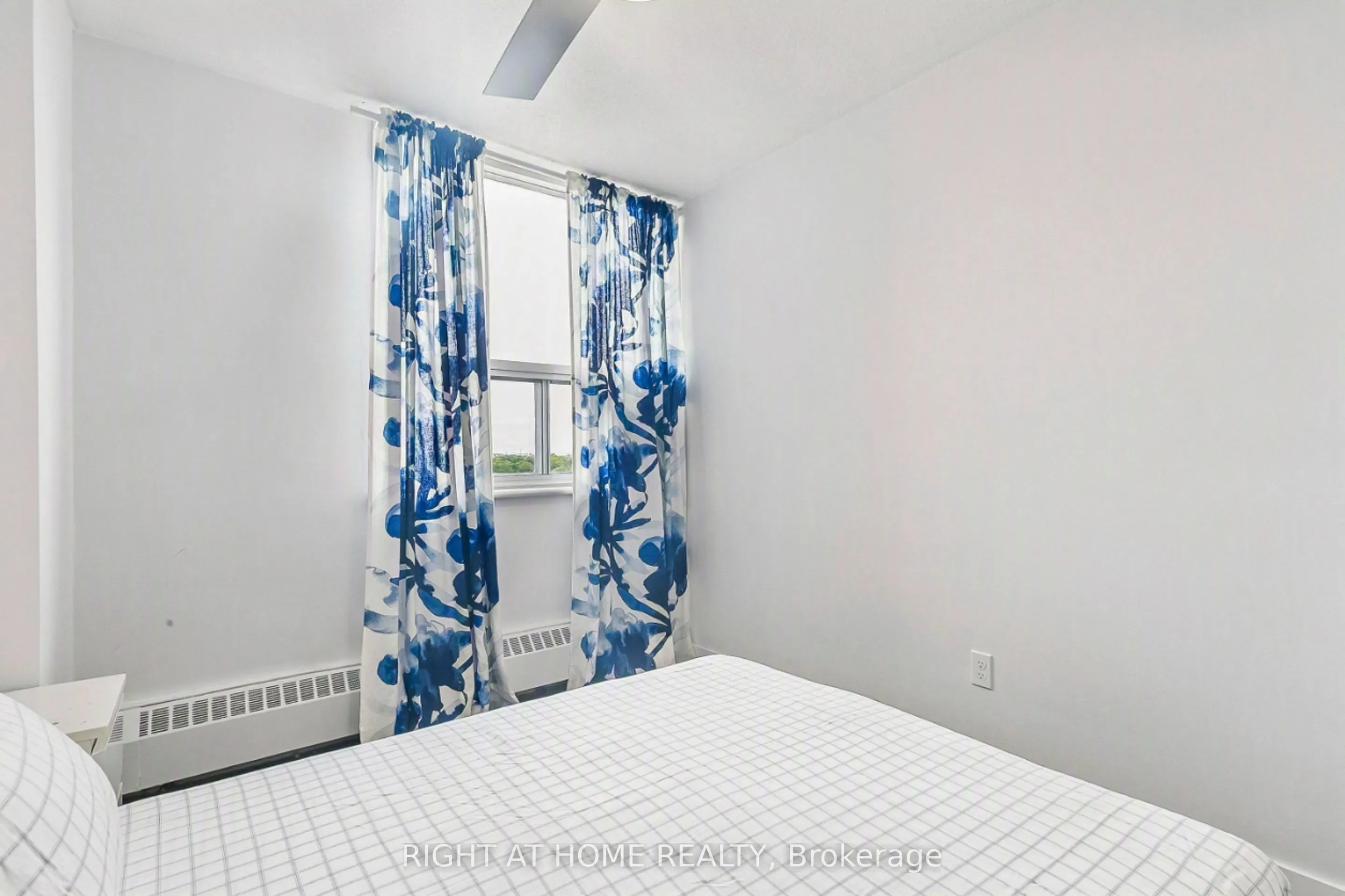 451 The West Mall #807