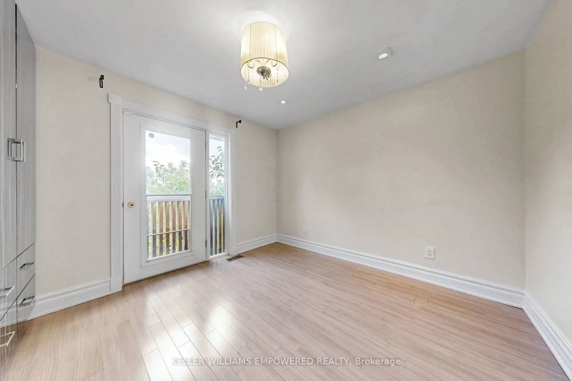 5 Aldgate Avenue