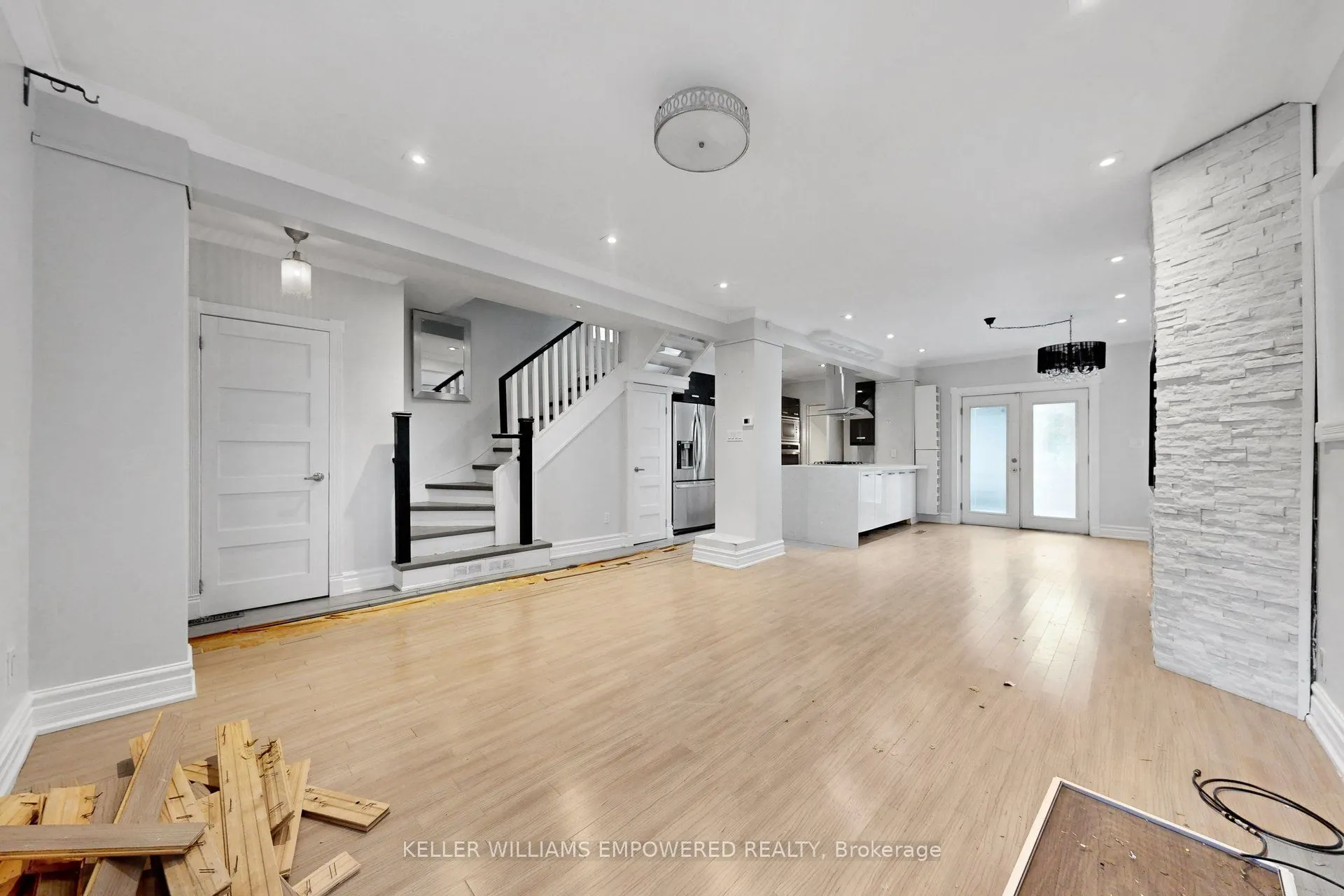 5 Aldgate Avenue