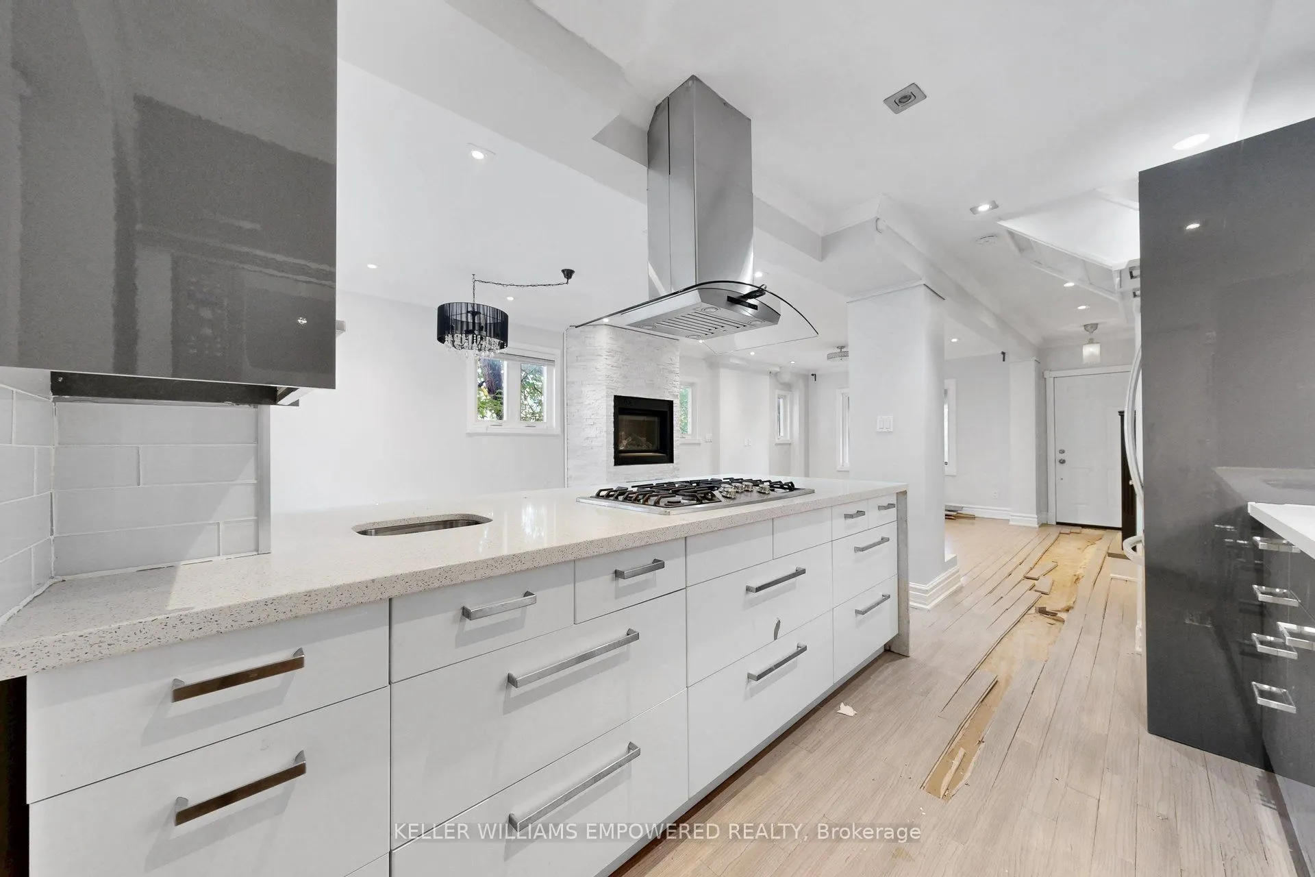 5 Aldgate Avenue