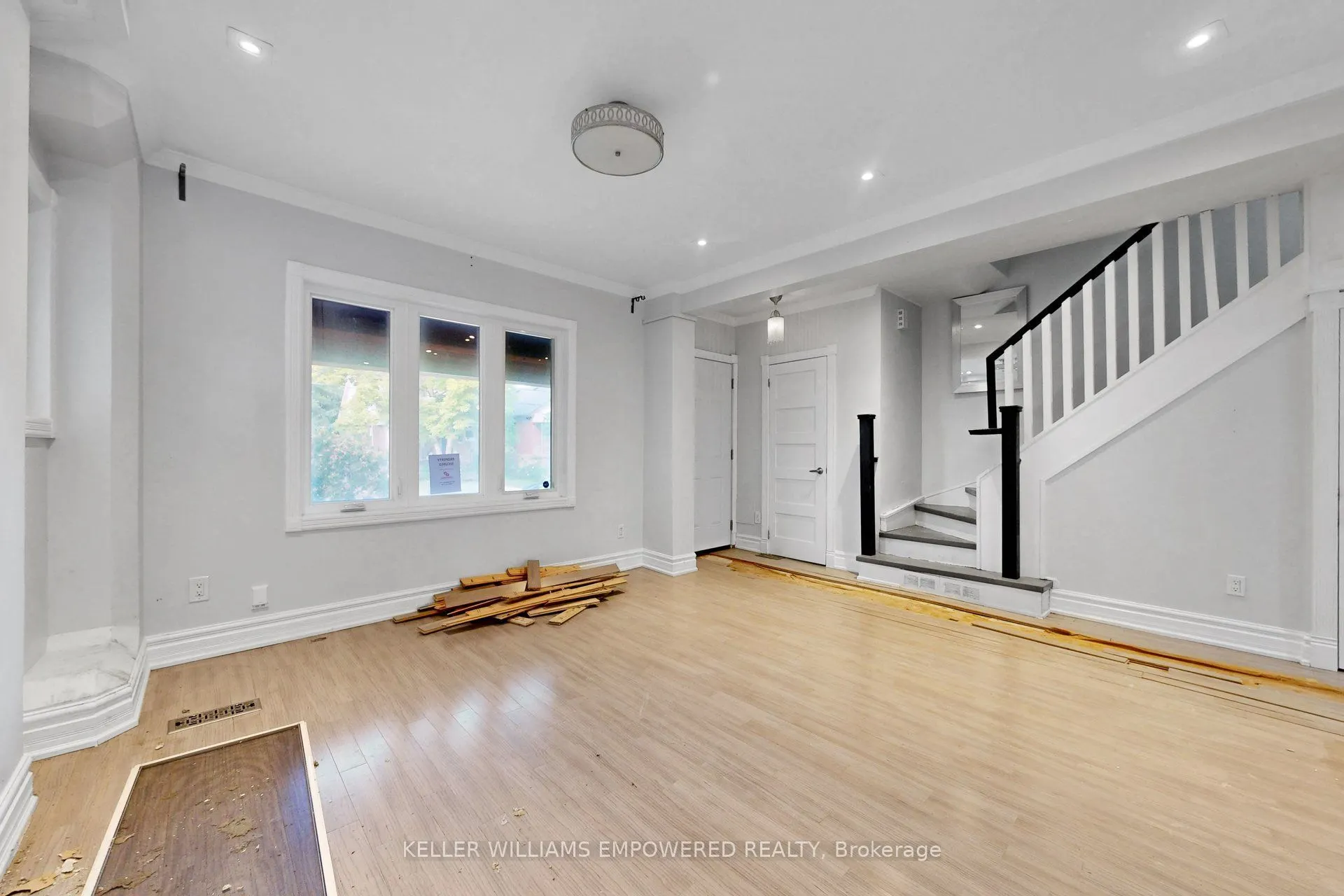 5 Aldgate Avenue