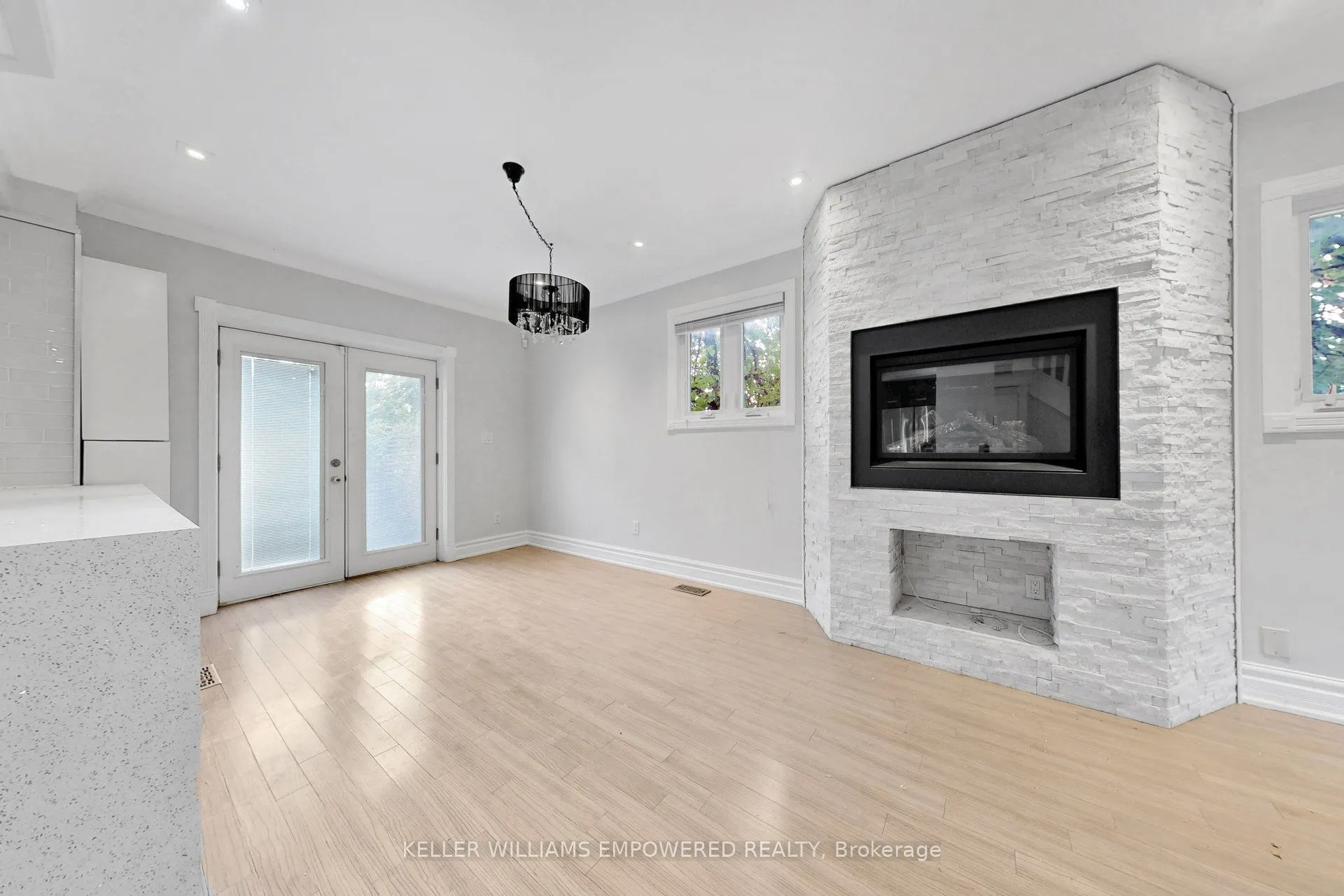 5 Aldgate Avenue