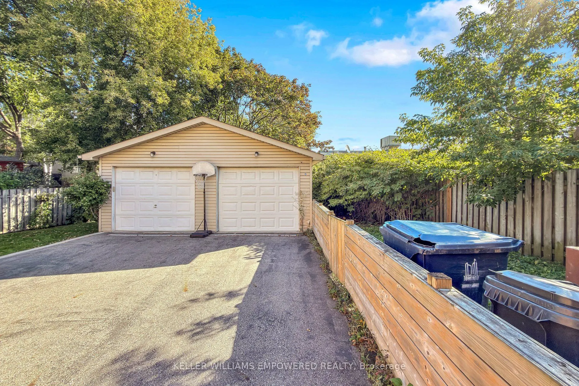 5 Aldgate Avenue