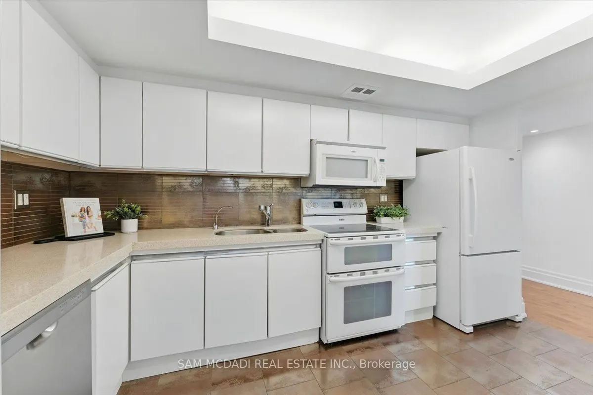 2045 Lake Shore Boulevard W #1605