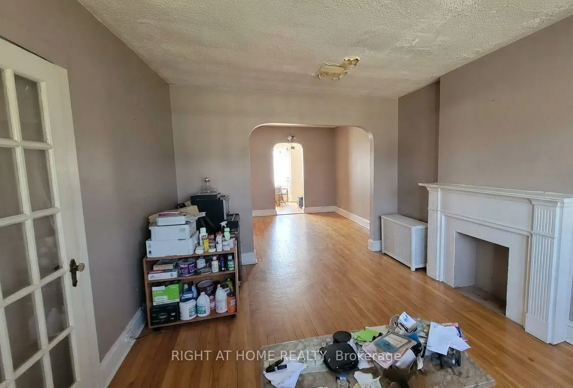 37 Deforest Road