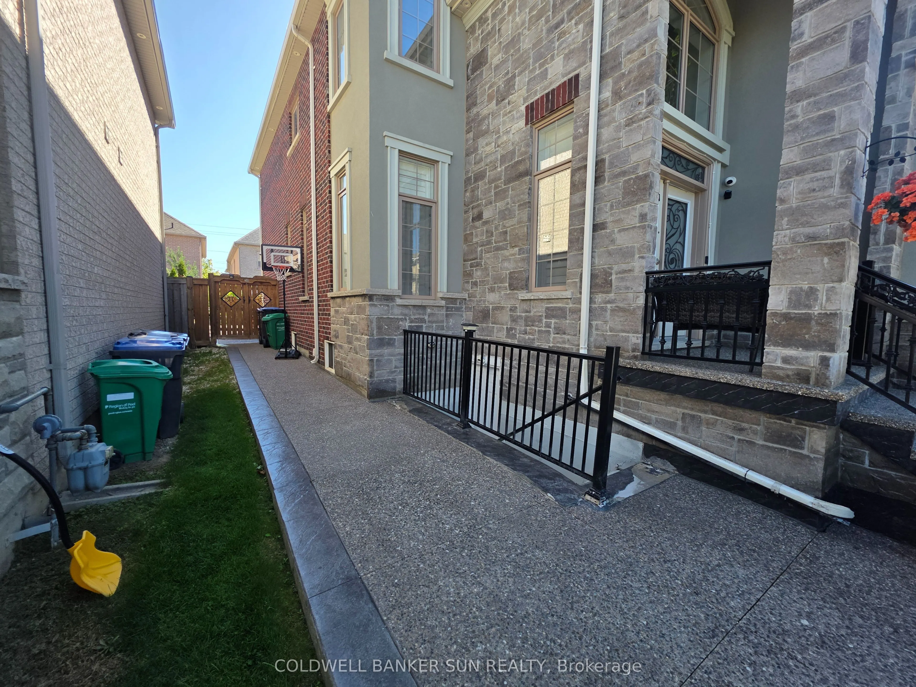 76 Cedarholme Avenue