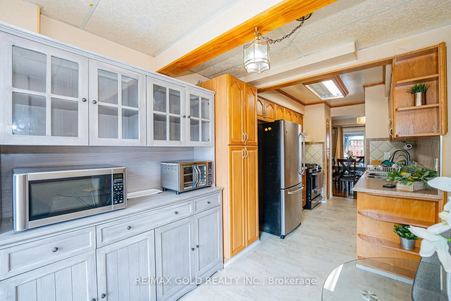 1 Wolverton Crescent