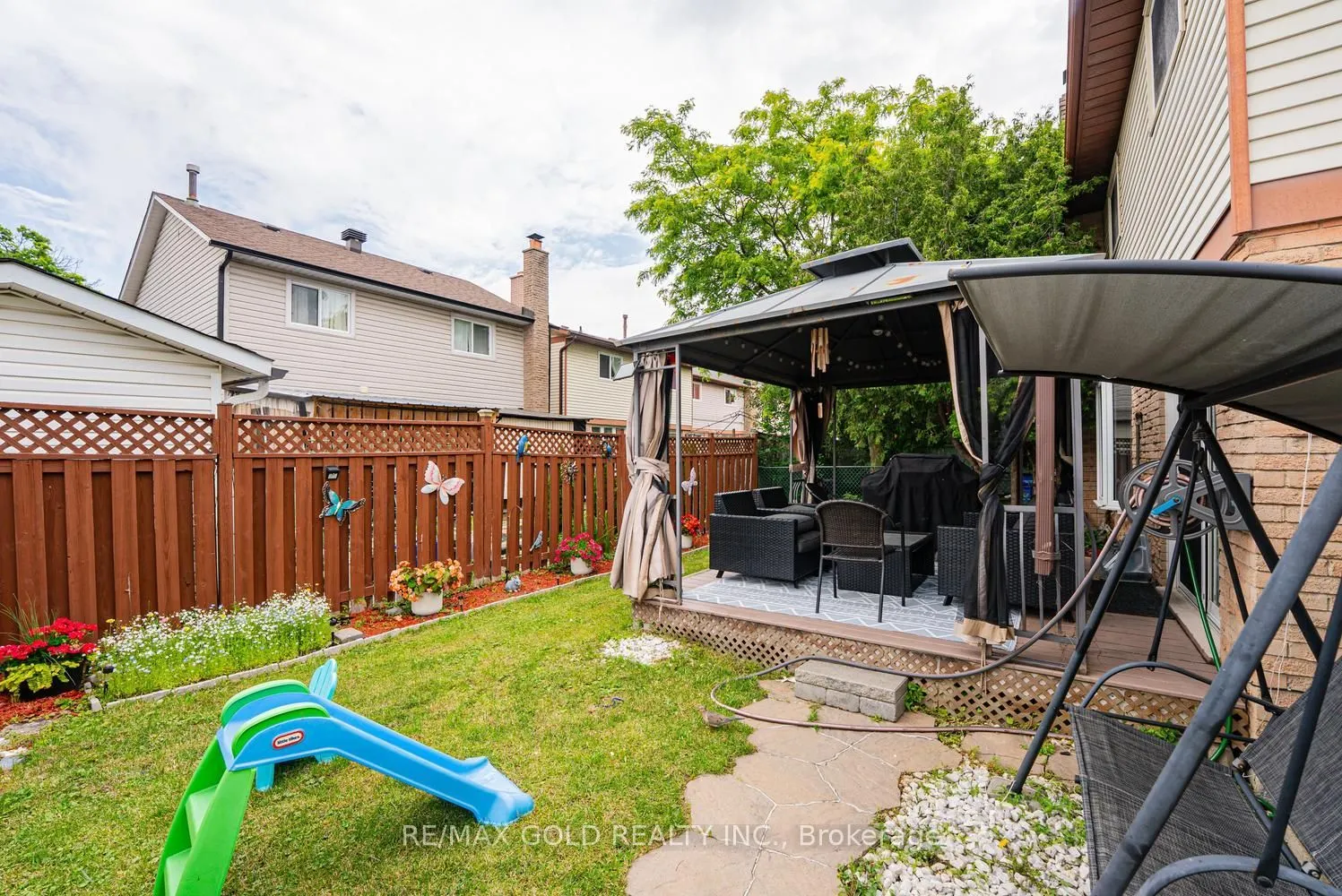 1 Wolverton Crescent