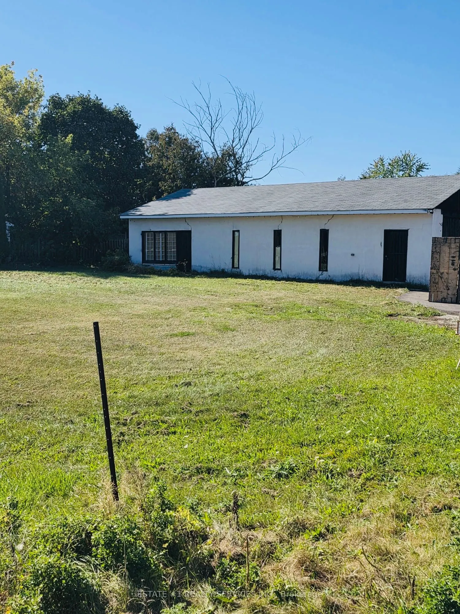 9843 Highway 7