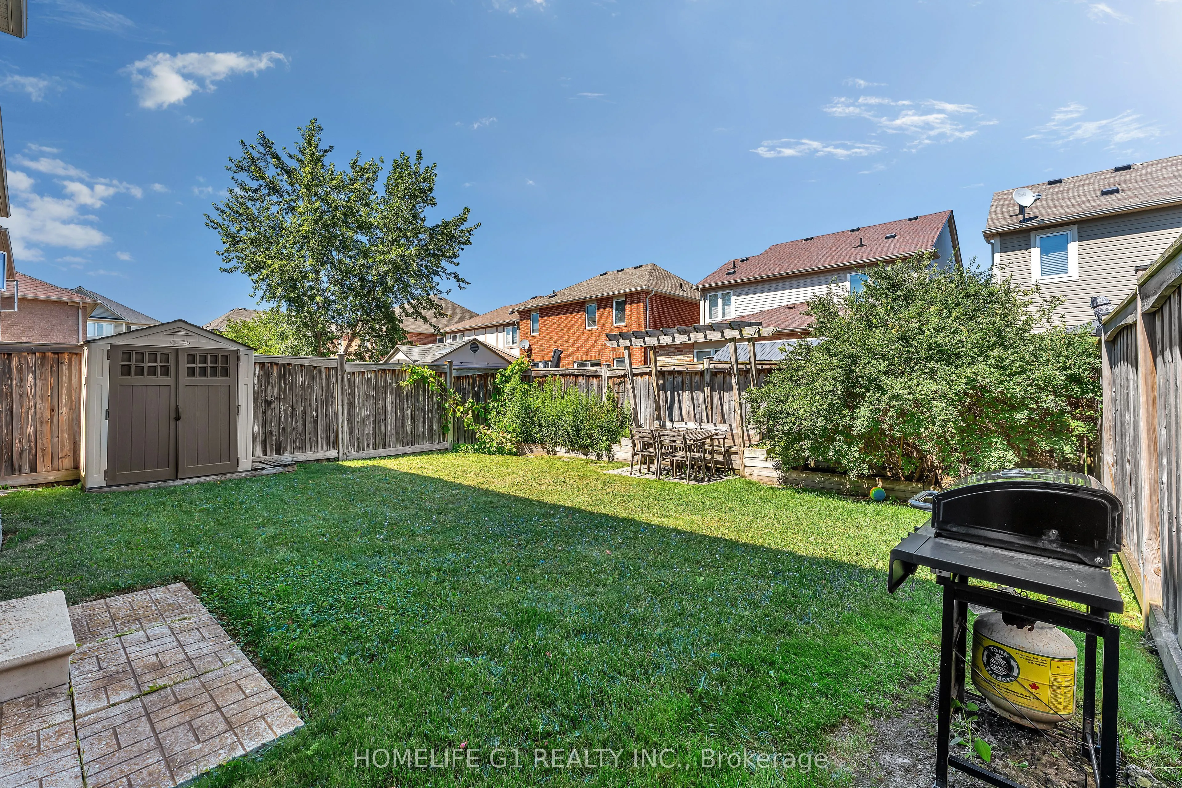 889 Challinor Terrace