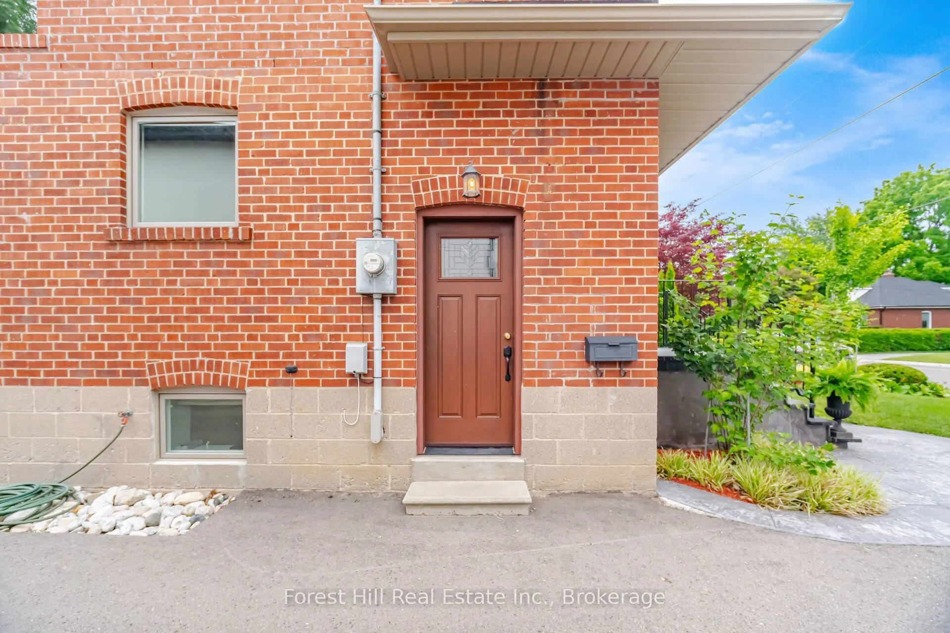 39 Broadview Avenue