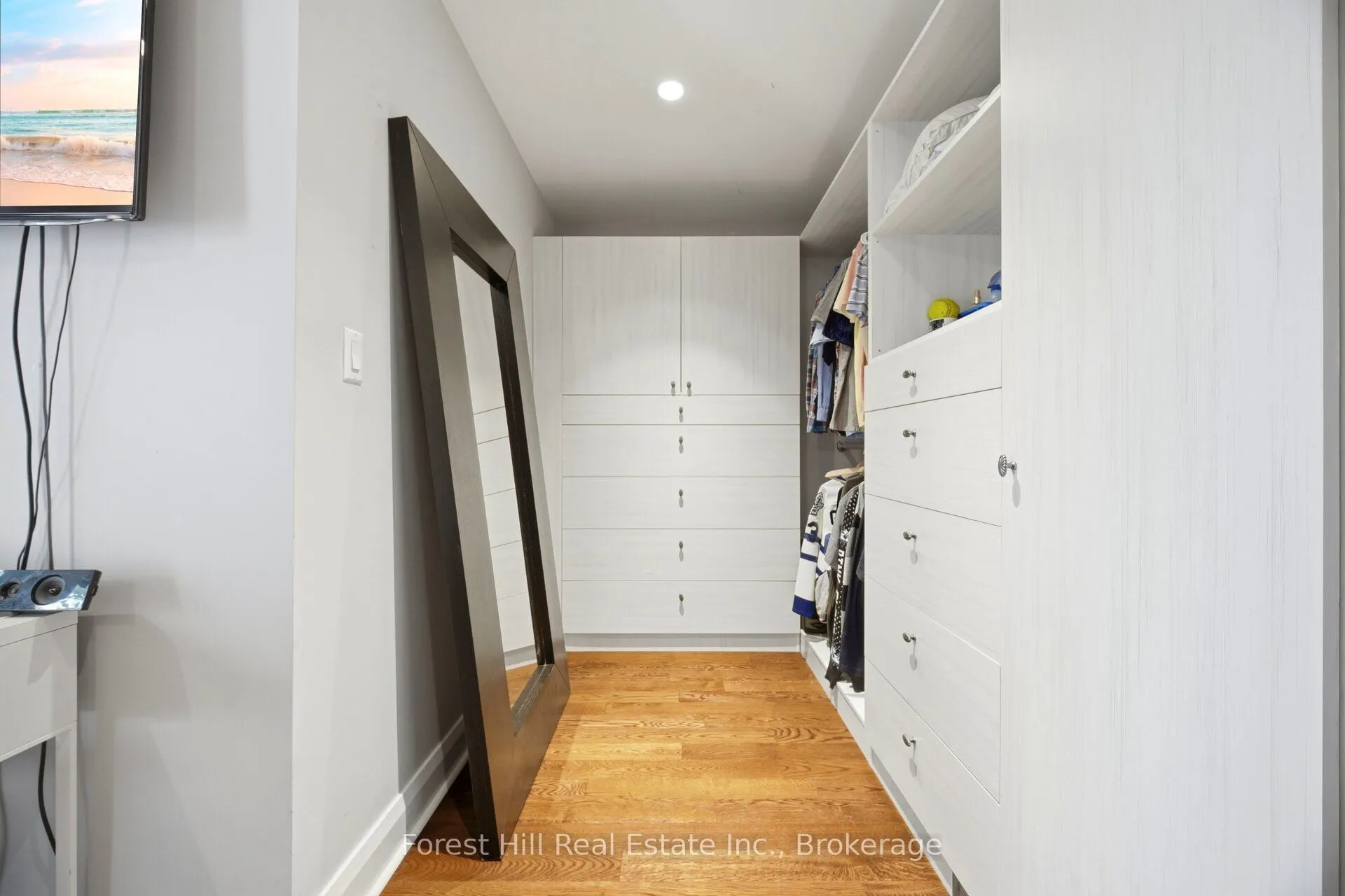39 Broadview Avenue