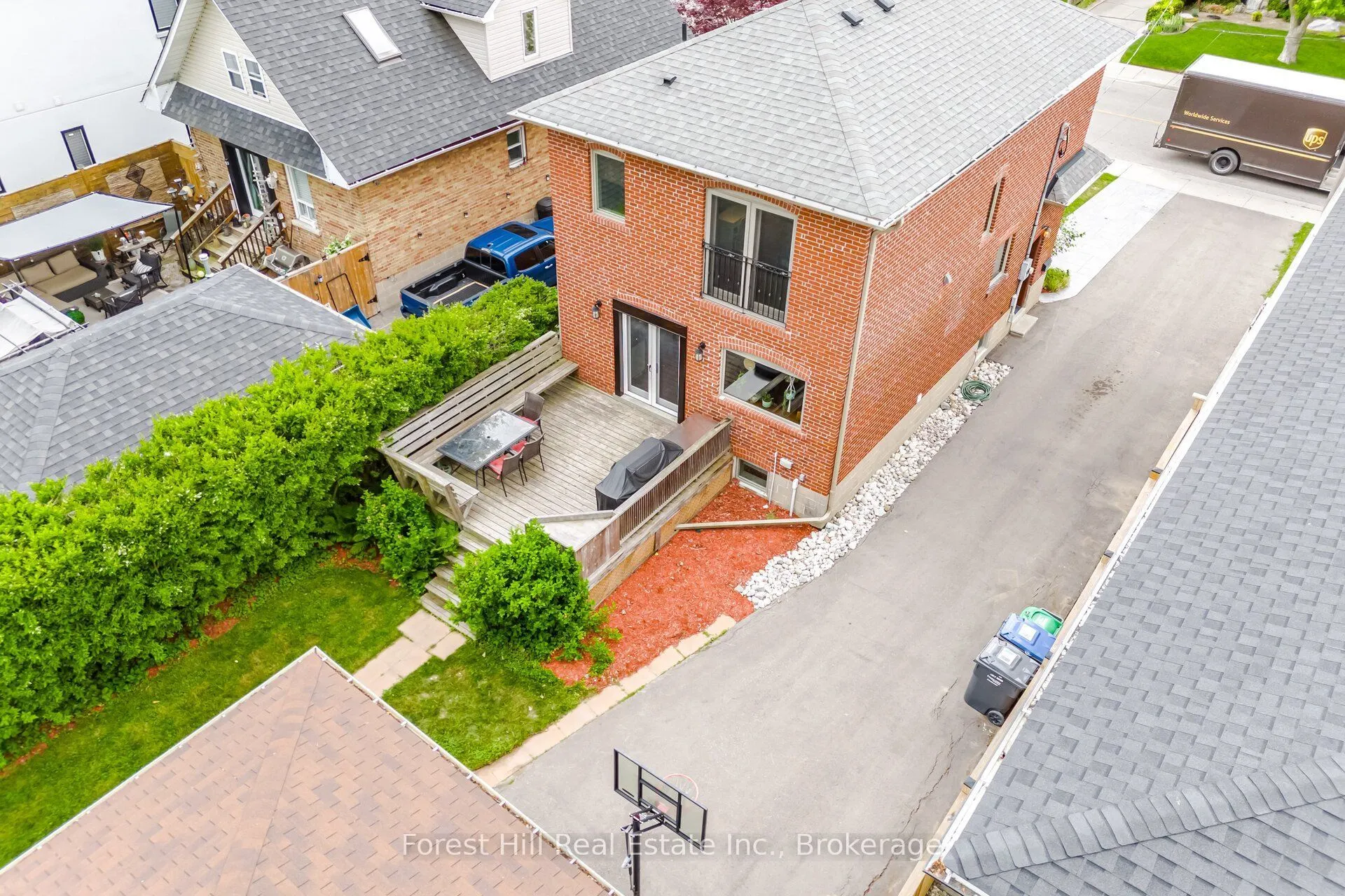 39 Broadview Avenue