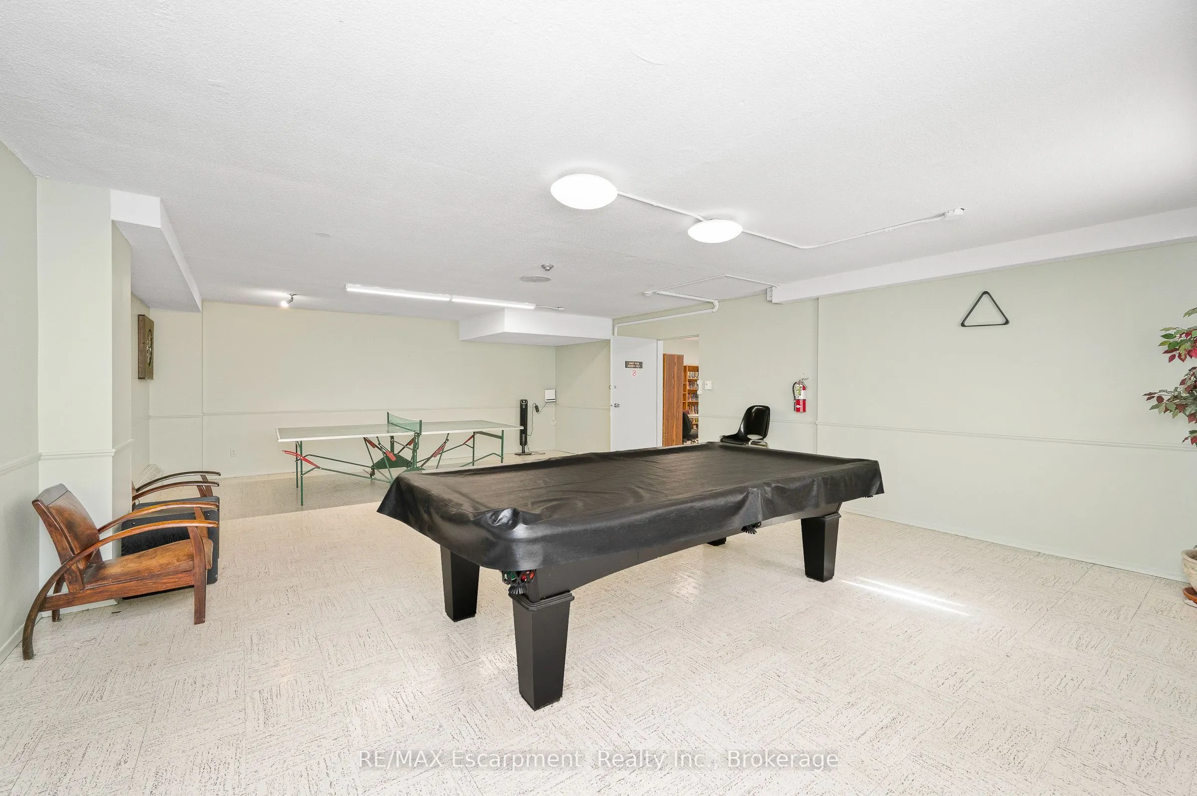 975 Warwick Court #310