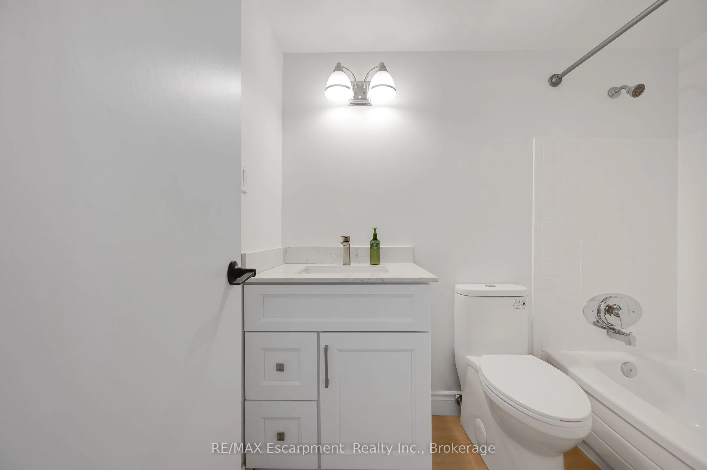 975 Warwick Court #310