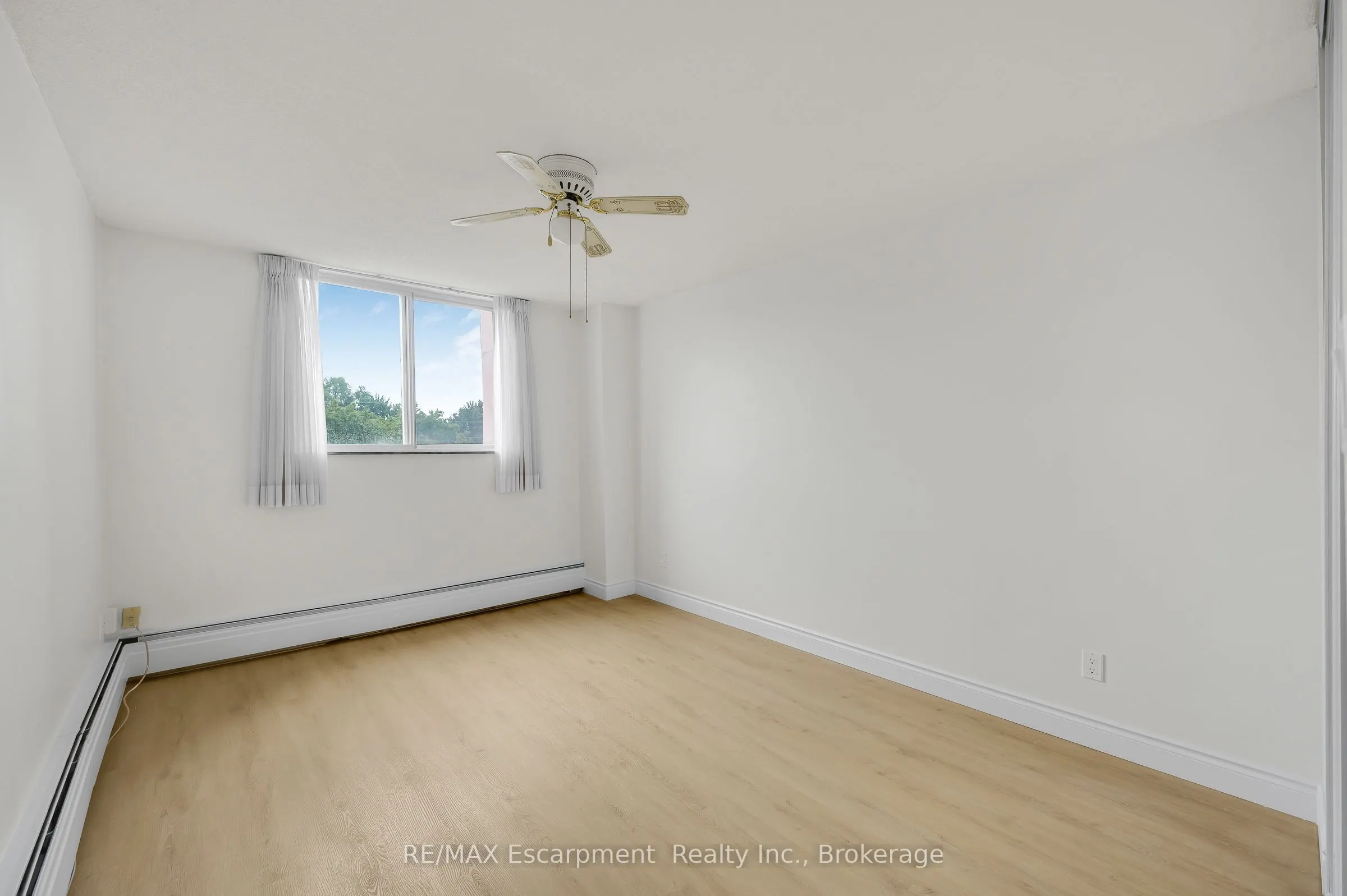975 Warwick Court #310