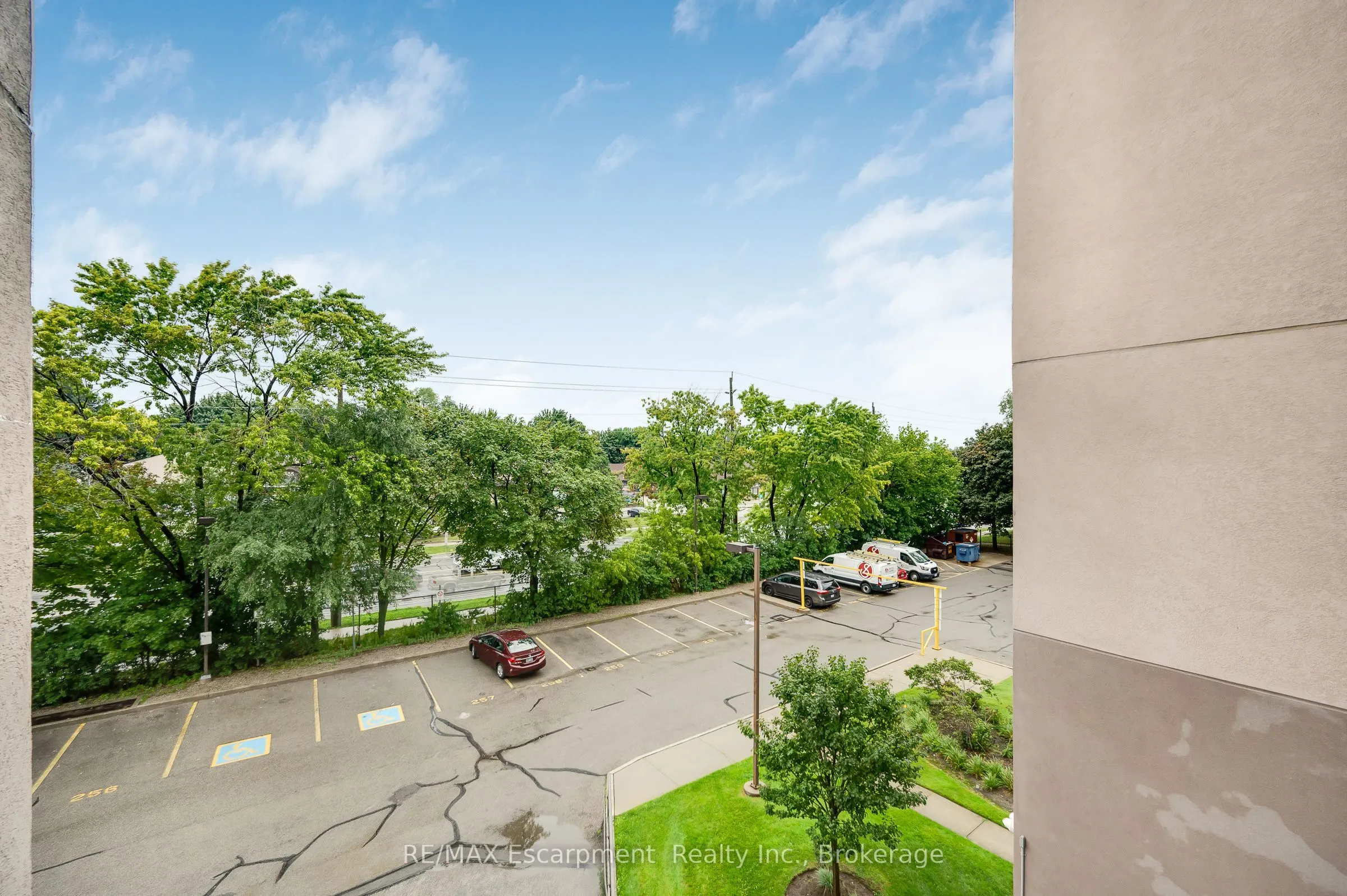 975 Warwick Court #310