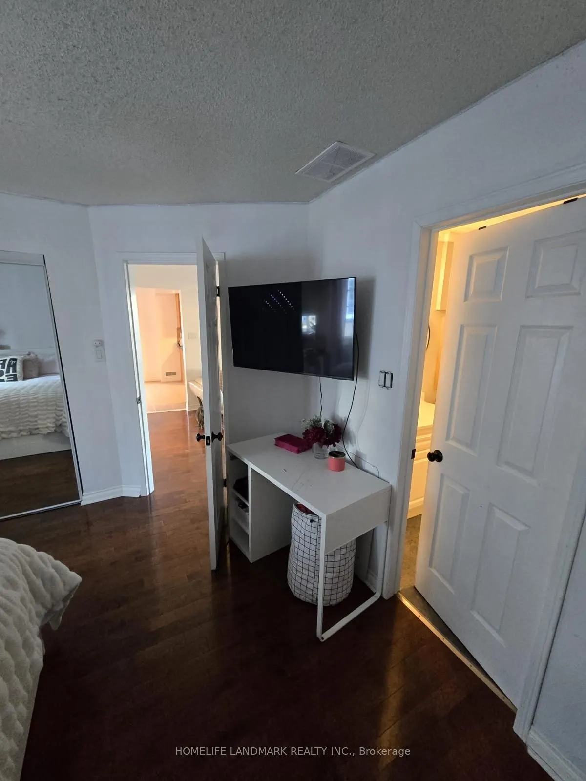 2110 Cleaver Avenue #242