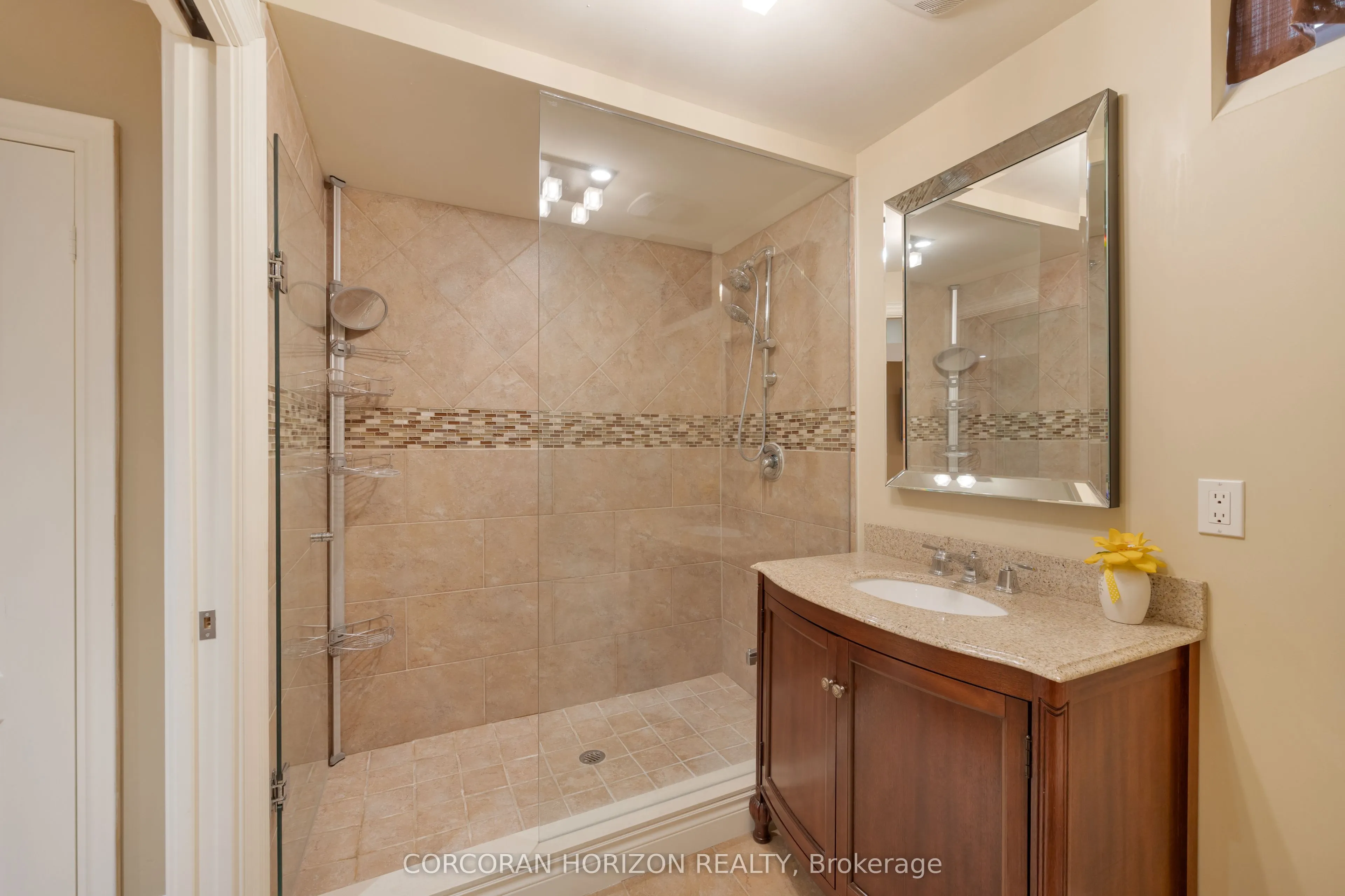 1384 Ferncrest Road