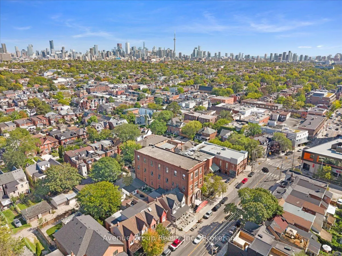 811 Dovercourt Road