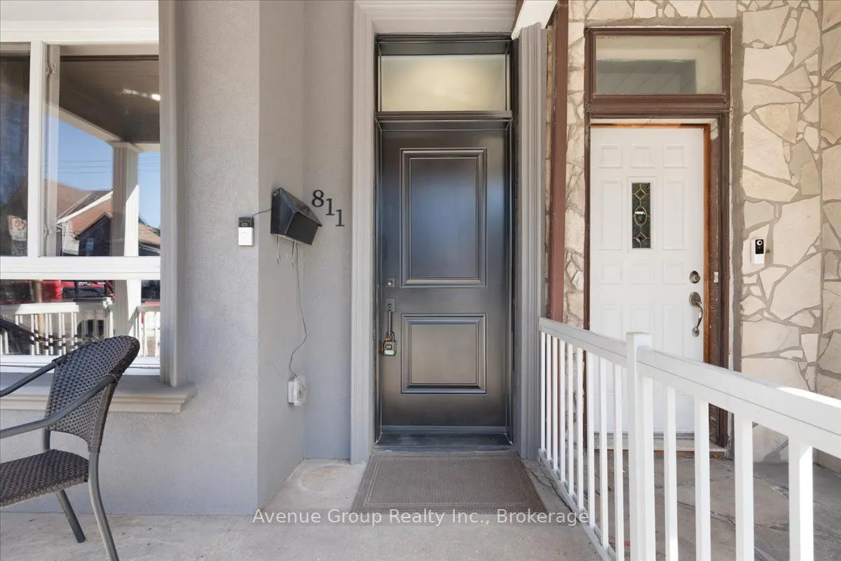 811 Dovercourt Road