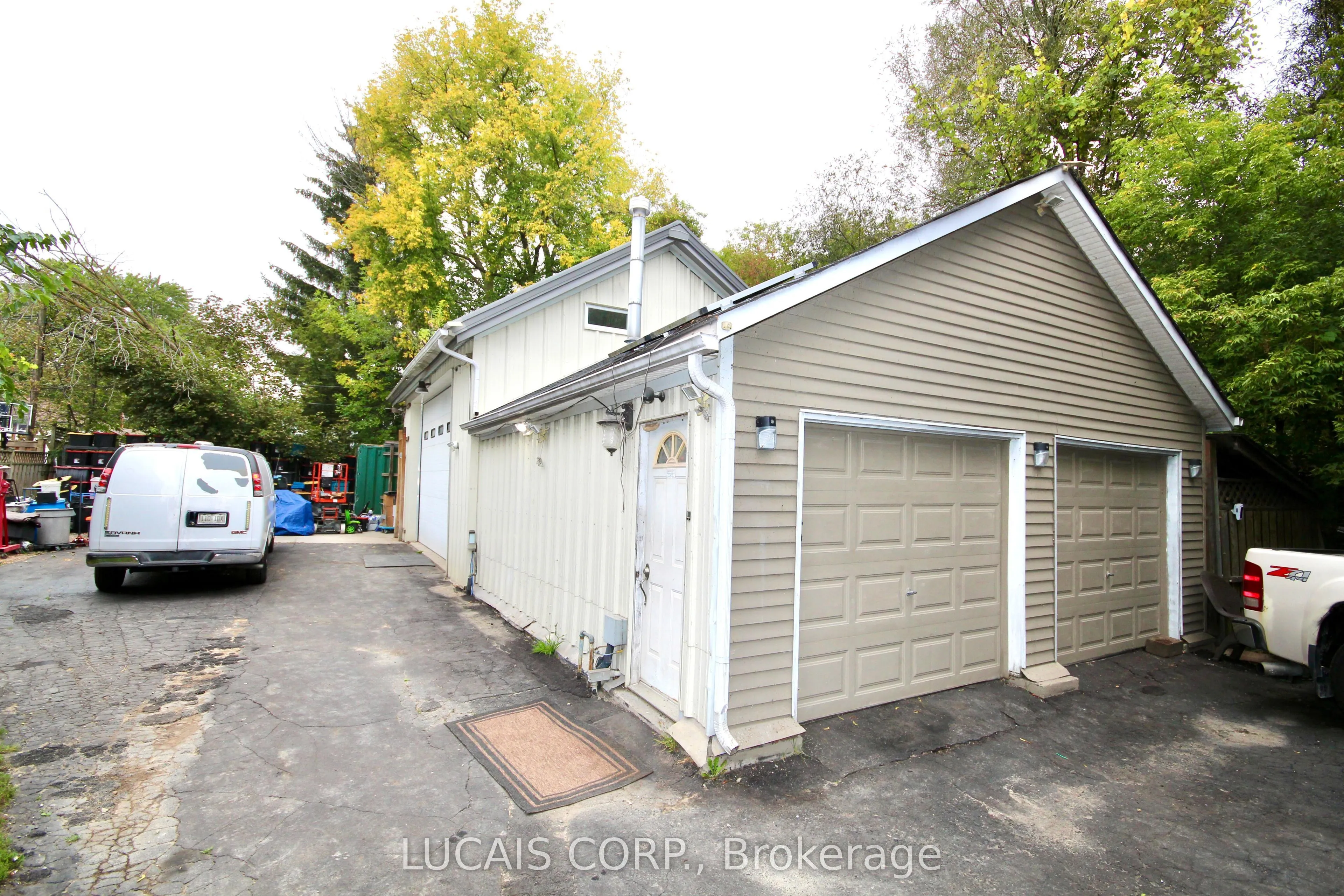 1331 St. James Avenue