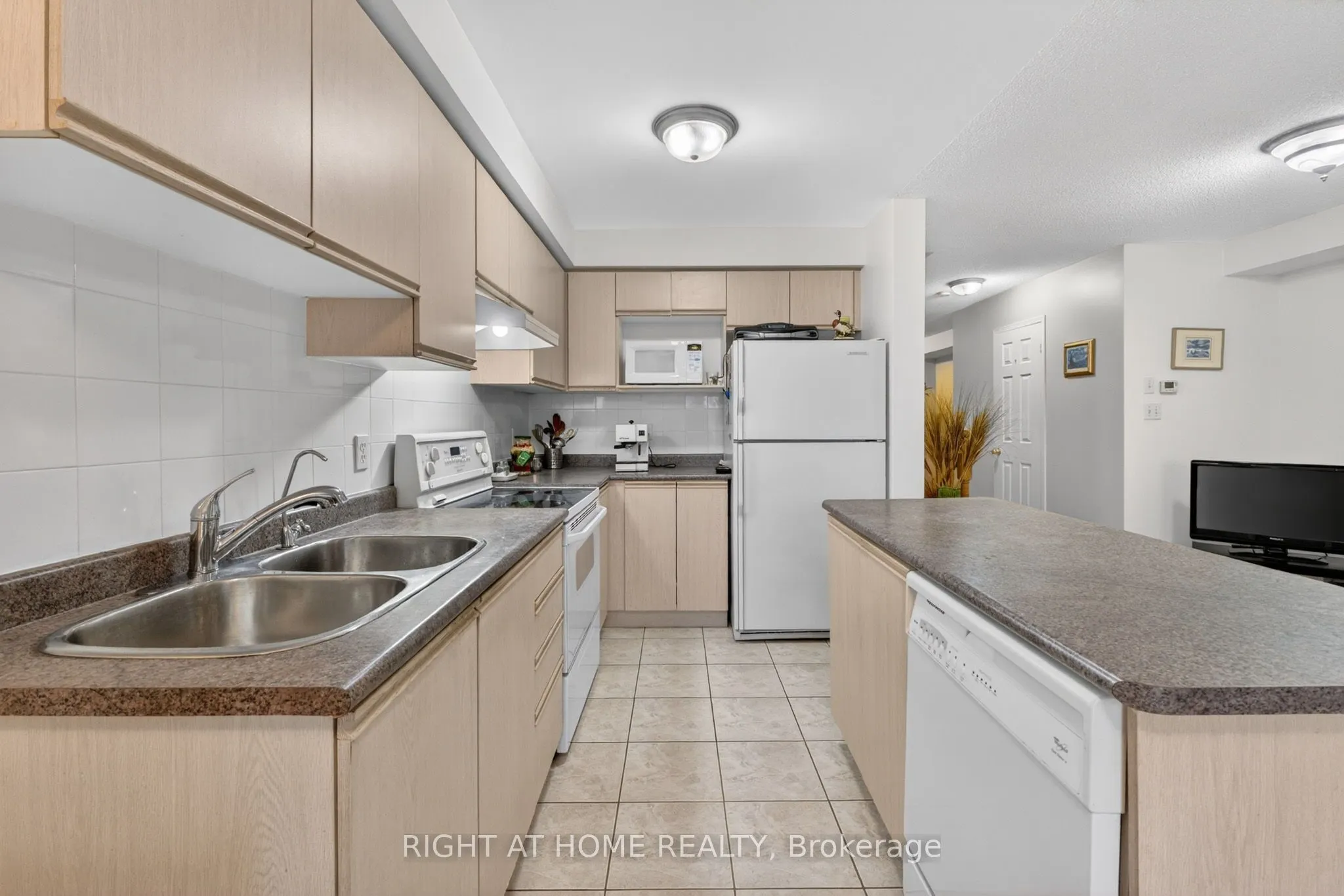 1480 Britannia Road W #24