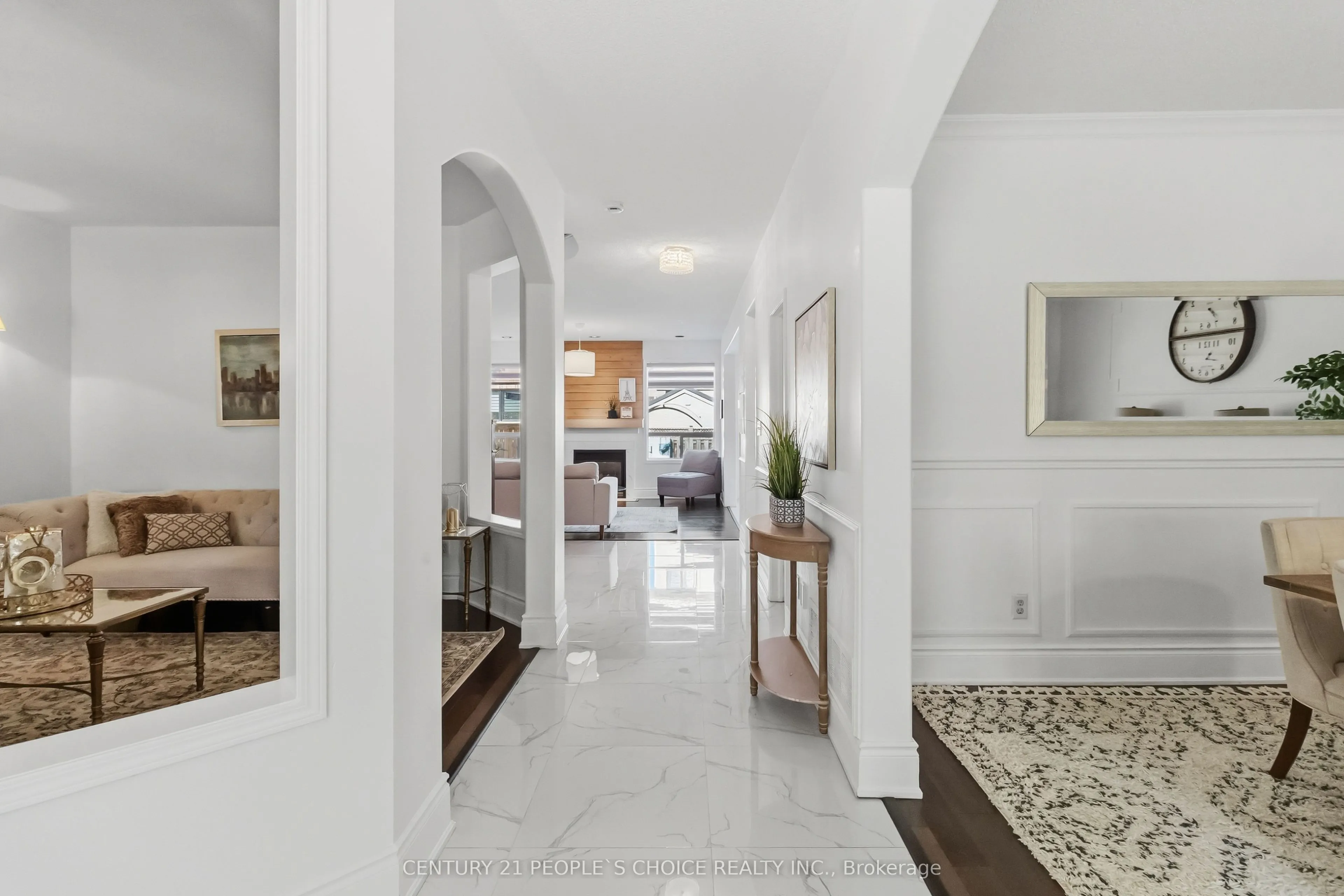 1580 Earl Crescent