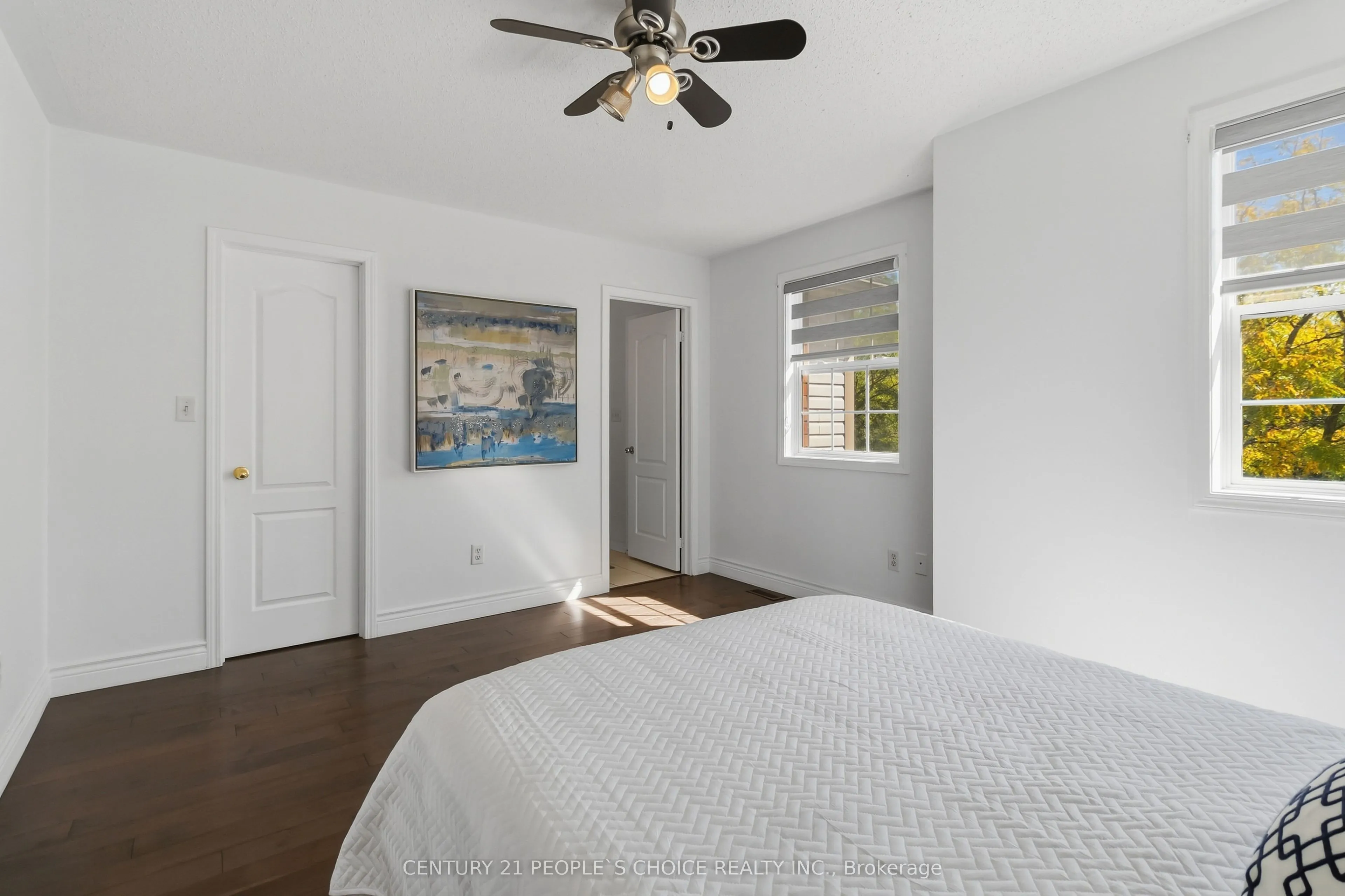 1580 Earl Crescent