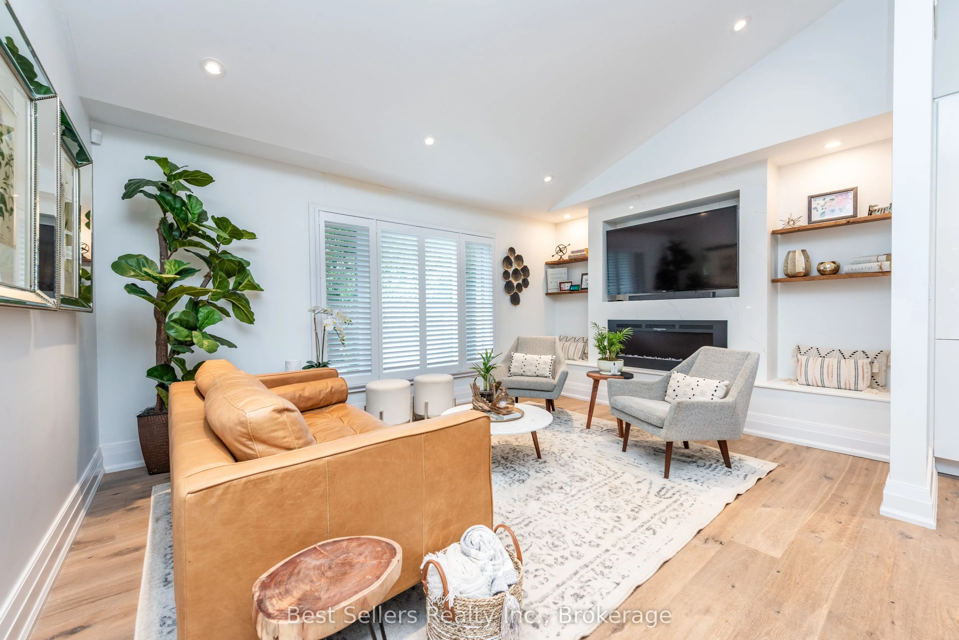 7407 Milburough Line E